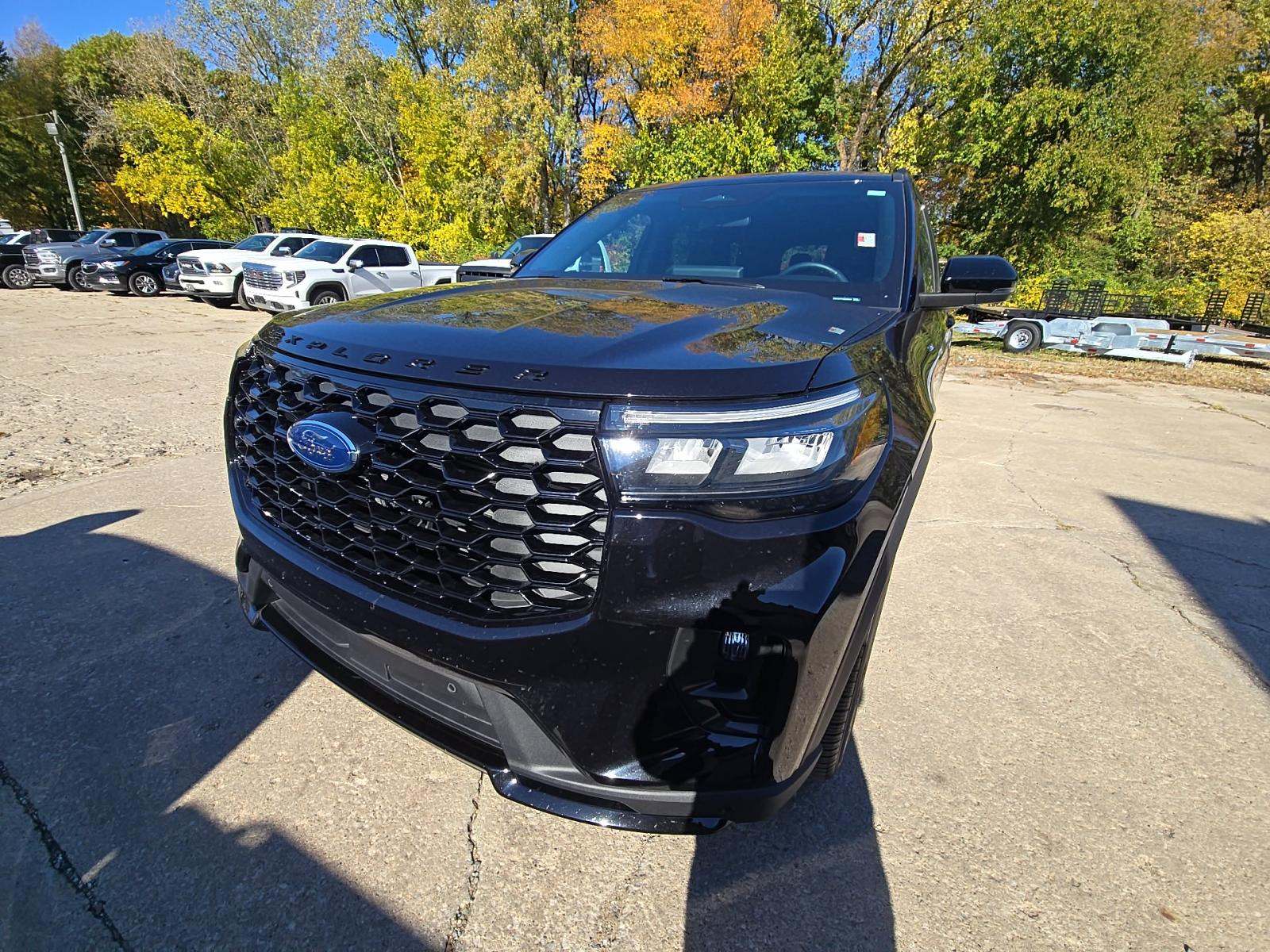2025 Ford Explorer ST-Line AWD