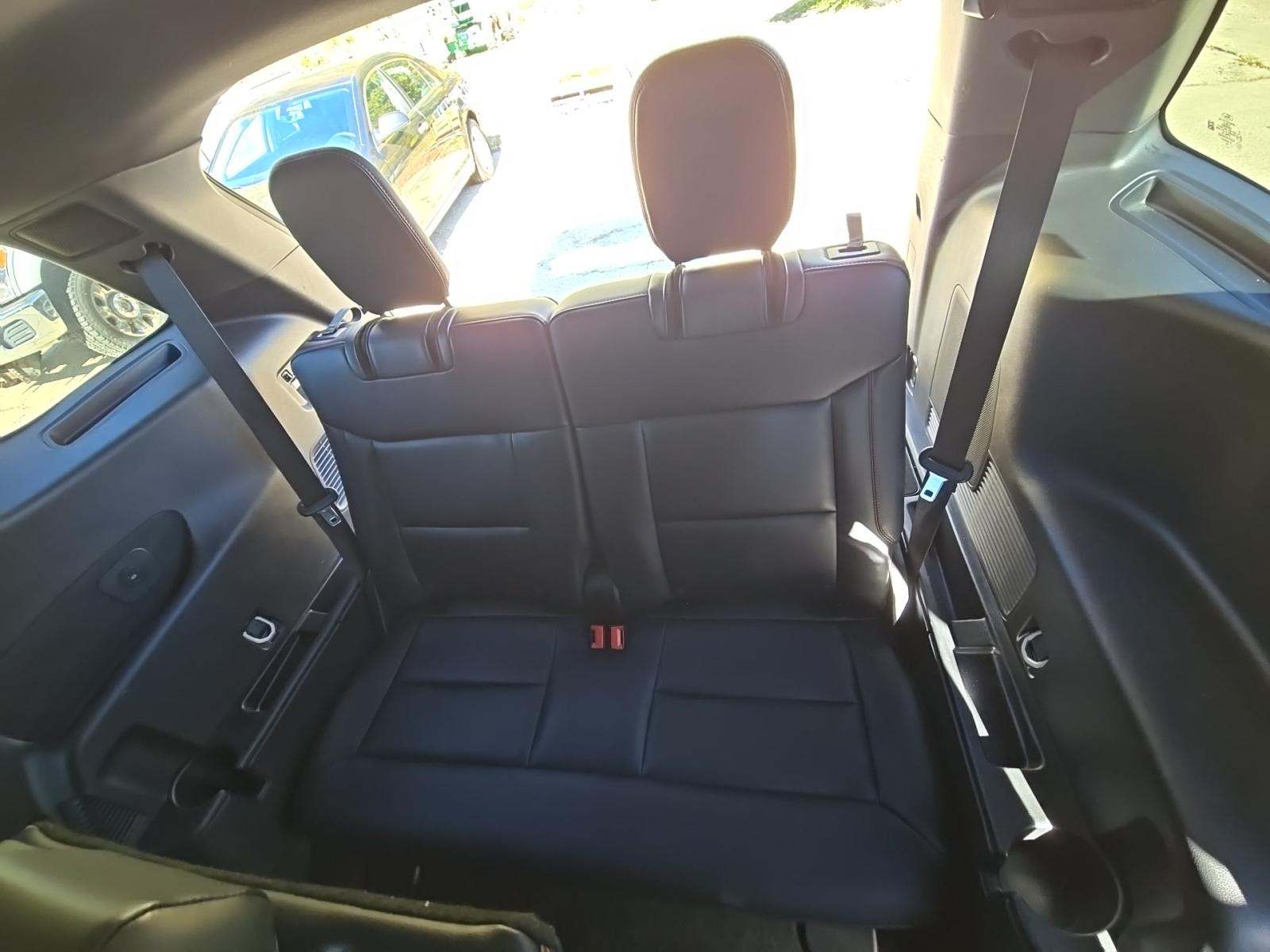 2025 Ford Explorer ST-Line AWD