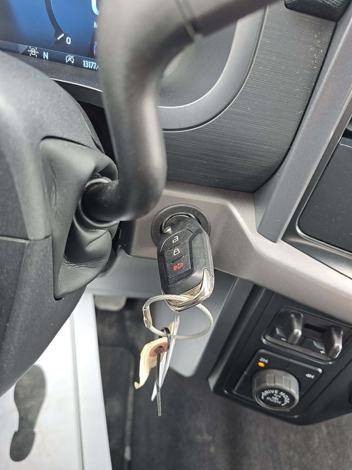 FORD F-150 - 4