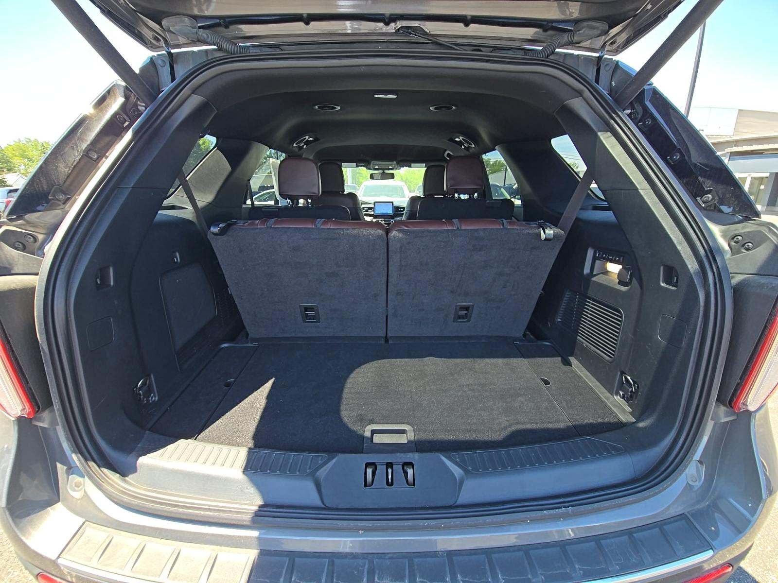 2023 Ford Explorer Platinum AWD