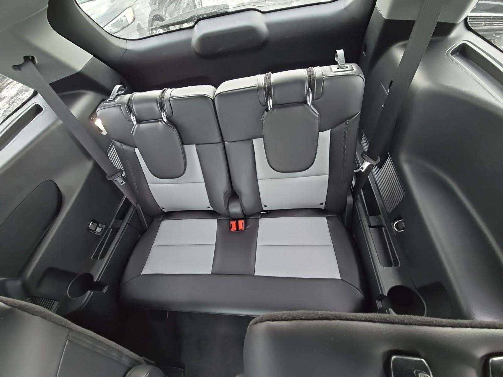 2022 Ford Explorer XLT AWD