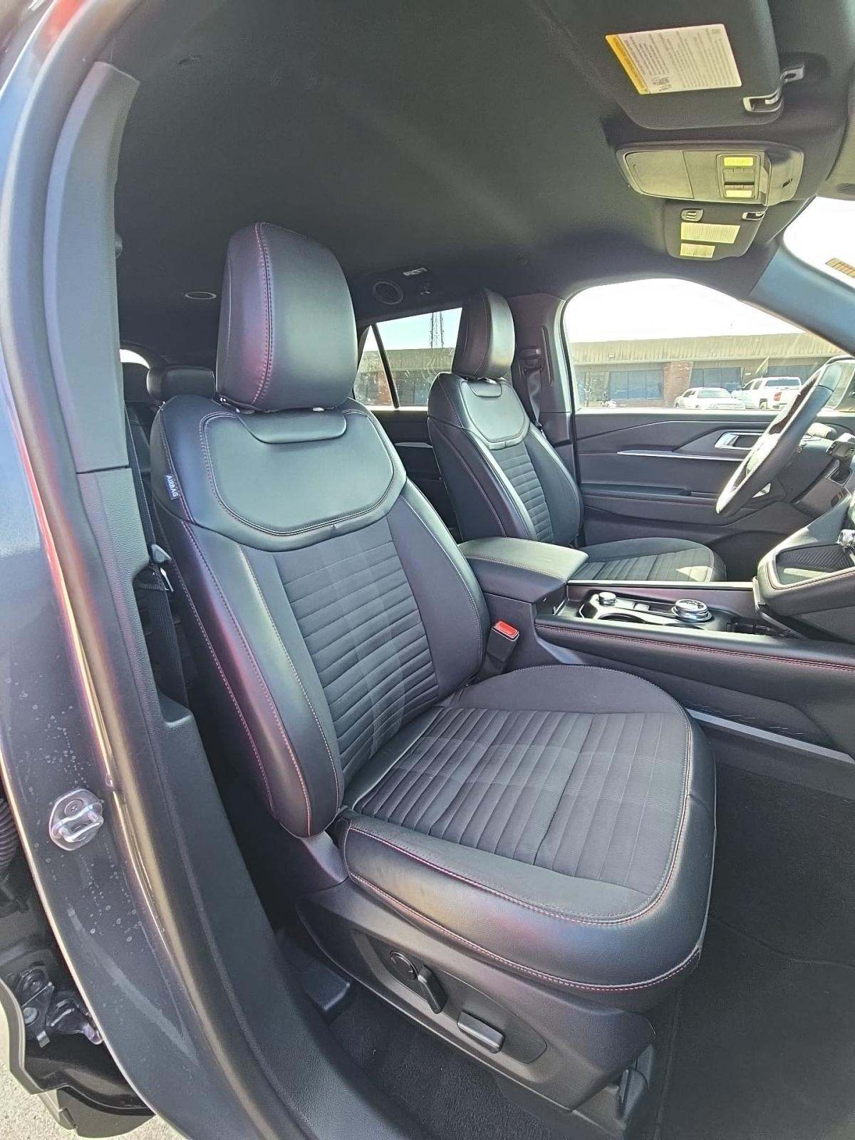 2025 Ford Explorer ST-Line AWD