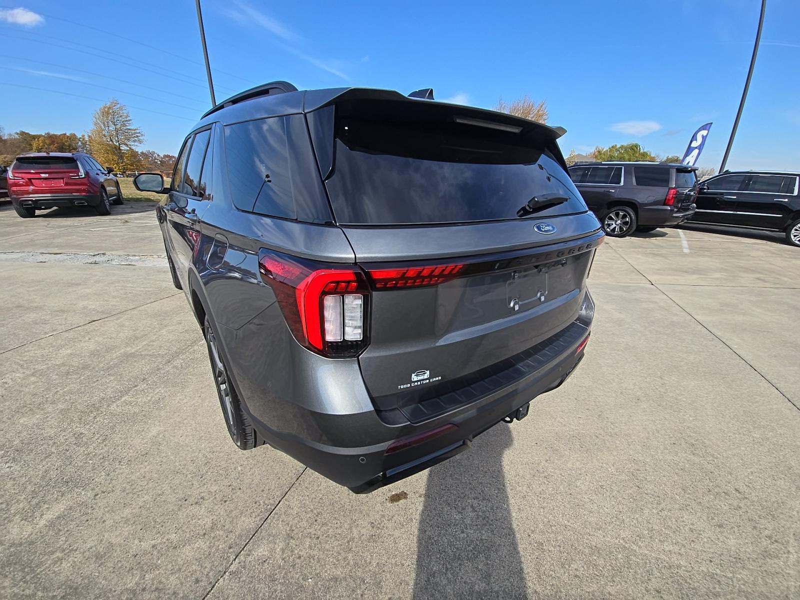 2025 Ford Explorer ST-Line AWD