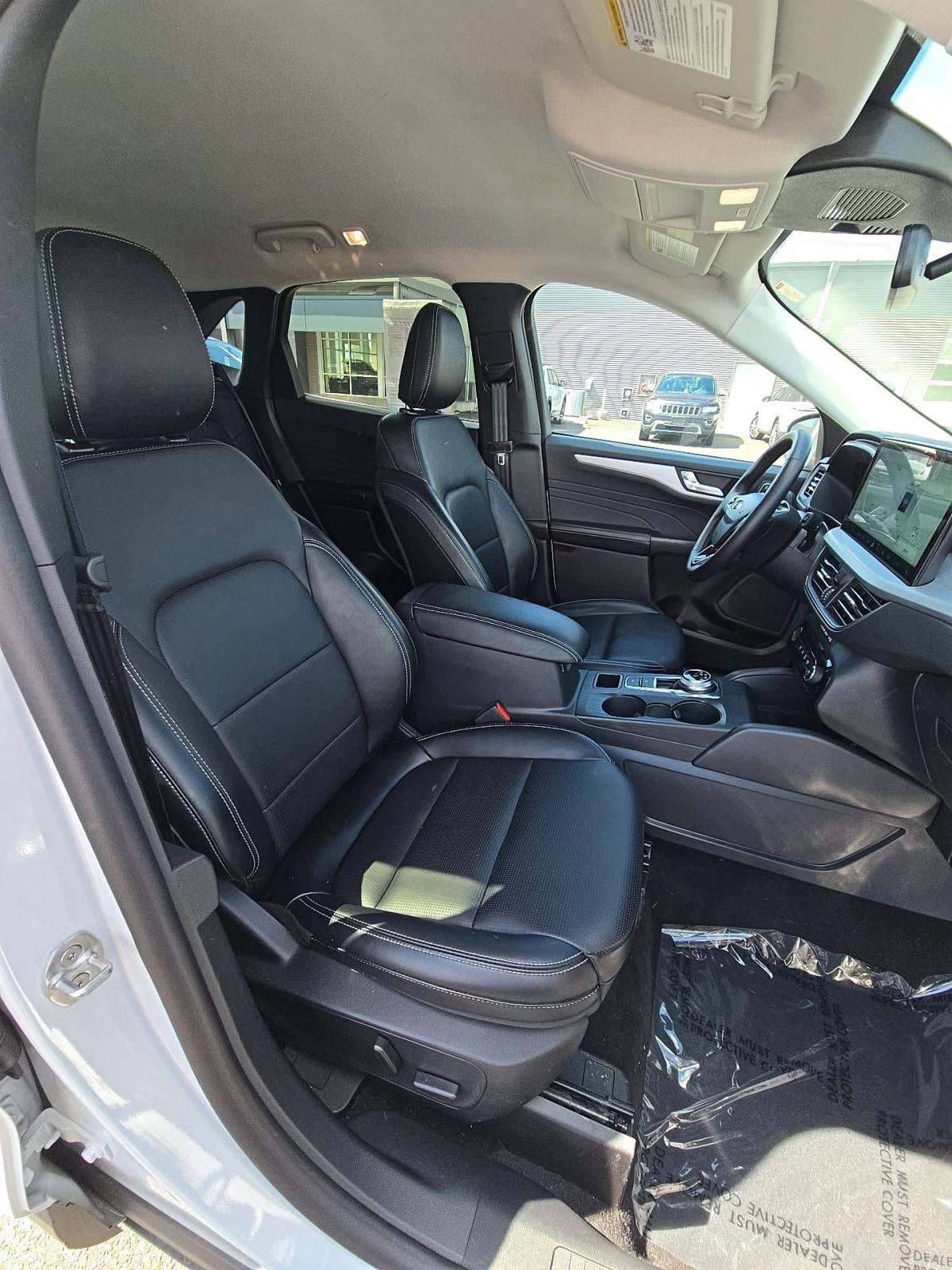 2025 Ford Escape Platinum AWD