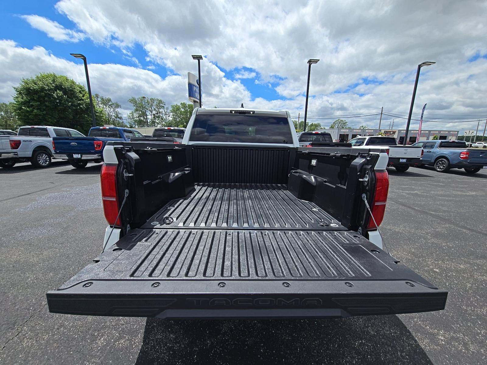 2025 Toyota Tacoma TRD Off-Road AWD