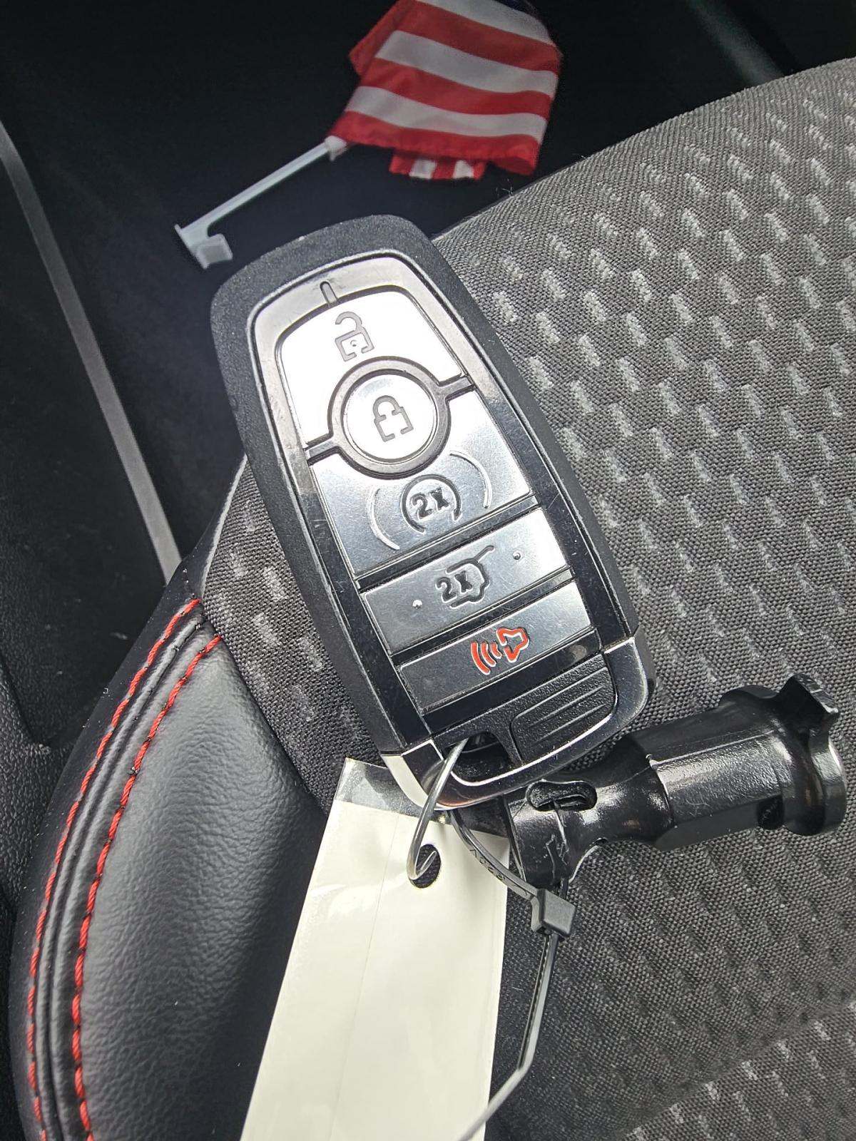FORD ESCAPE - 4
