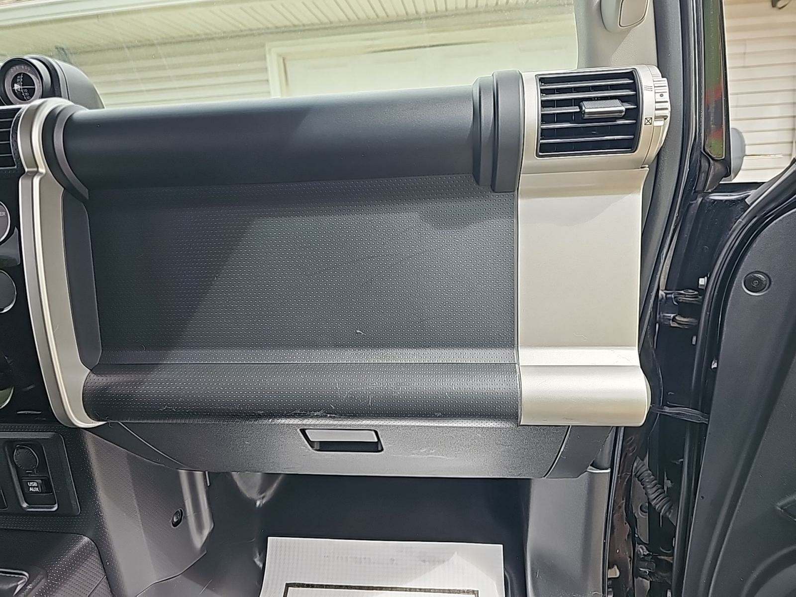 2012 Toyota FJ Cruiser Base AWD