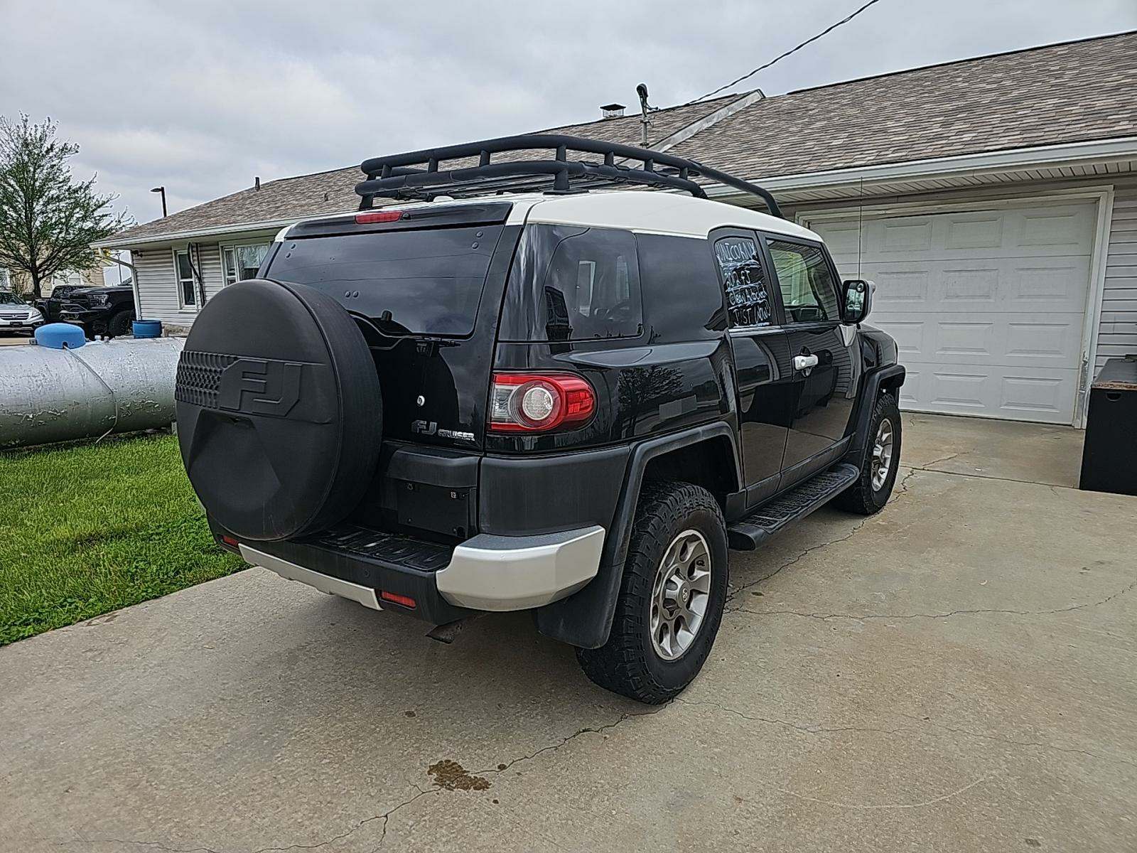 2012 Toyota FJ Cruiser Base AWD
