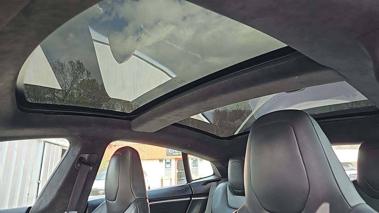 2015 Tesla Model S 85D AWD