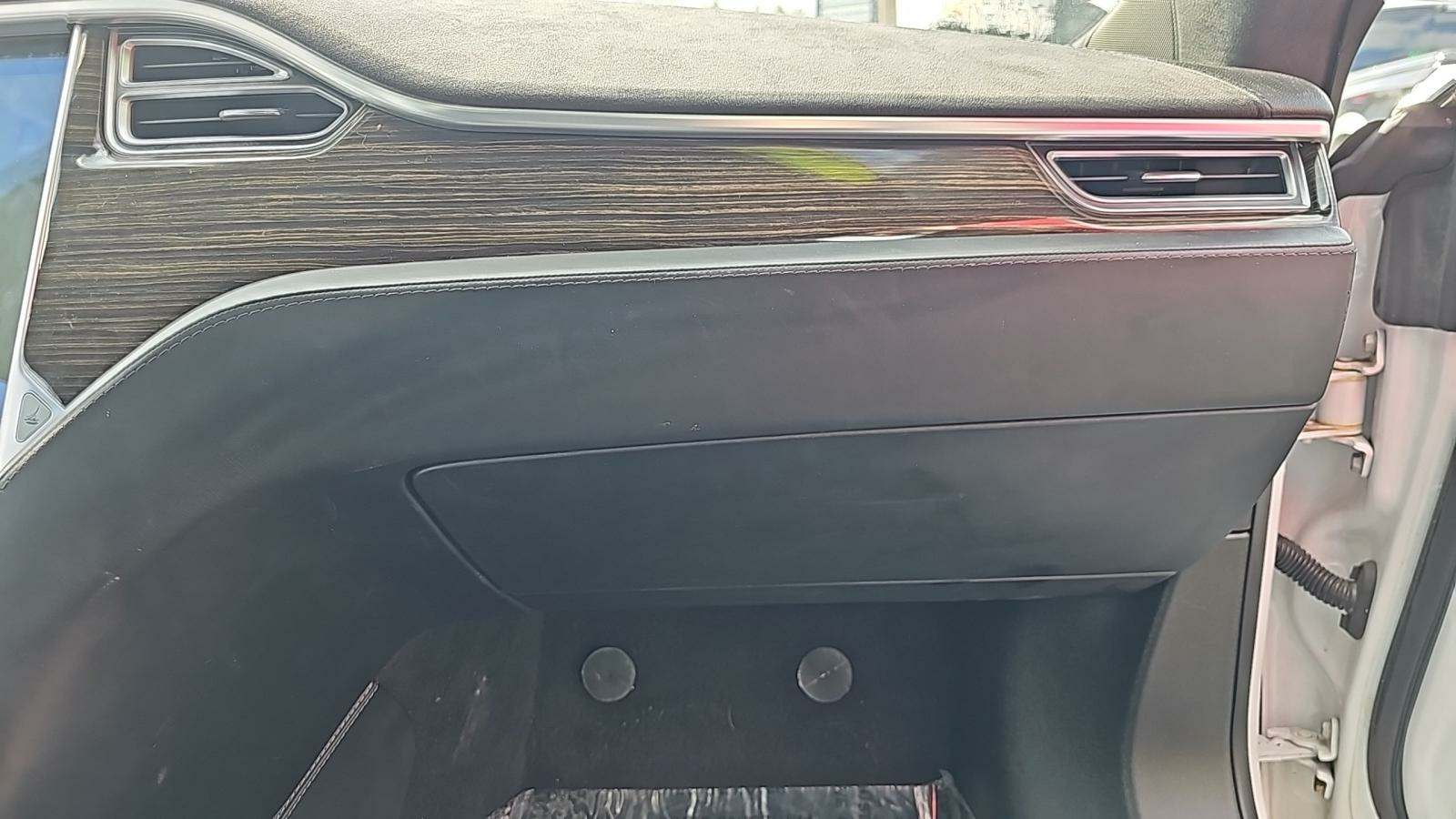 2015 Tesla Model S 85D AWD