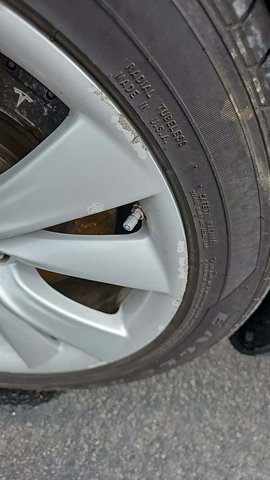 2015 Tesla Model S 85D AWD