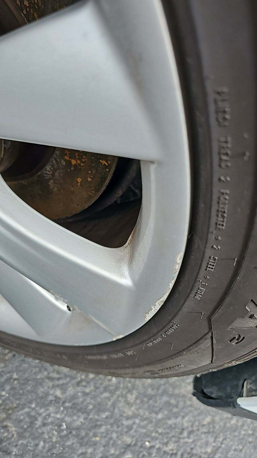 2015 Tesla Model S 85D AWD