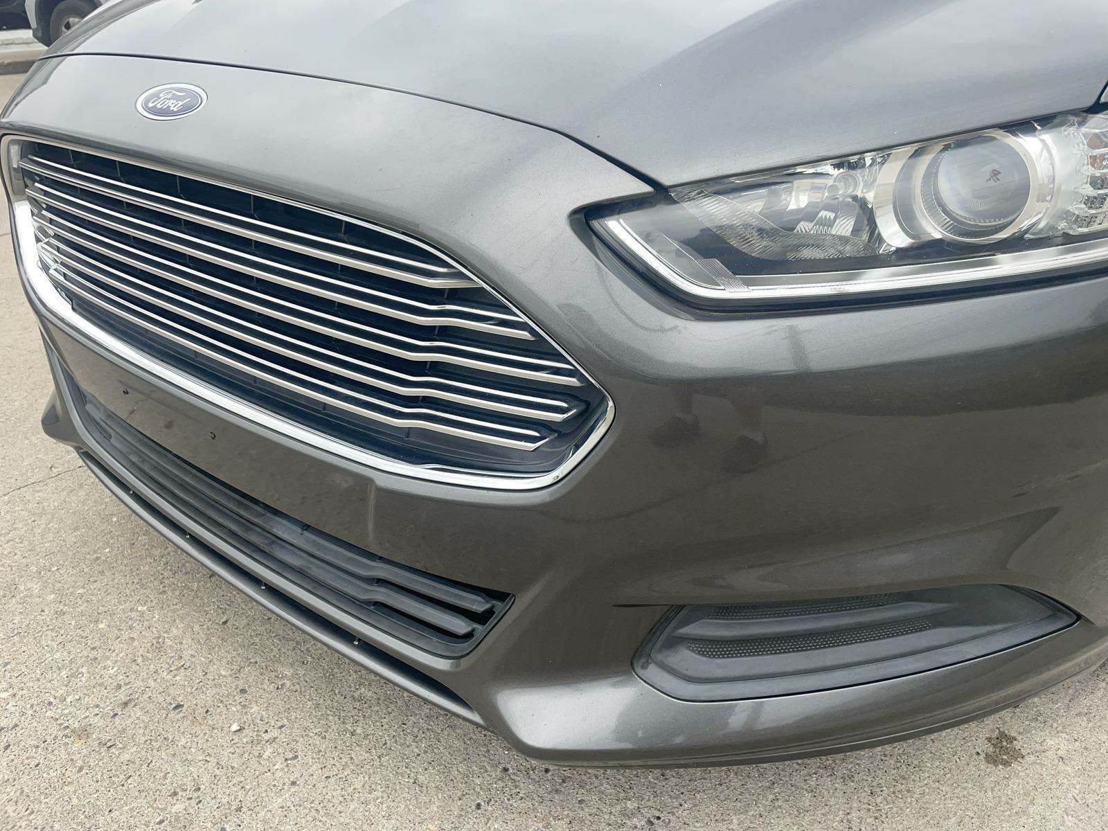 2015 Ford Fusion SE FWD