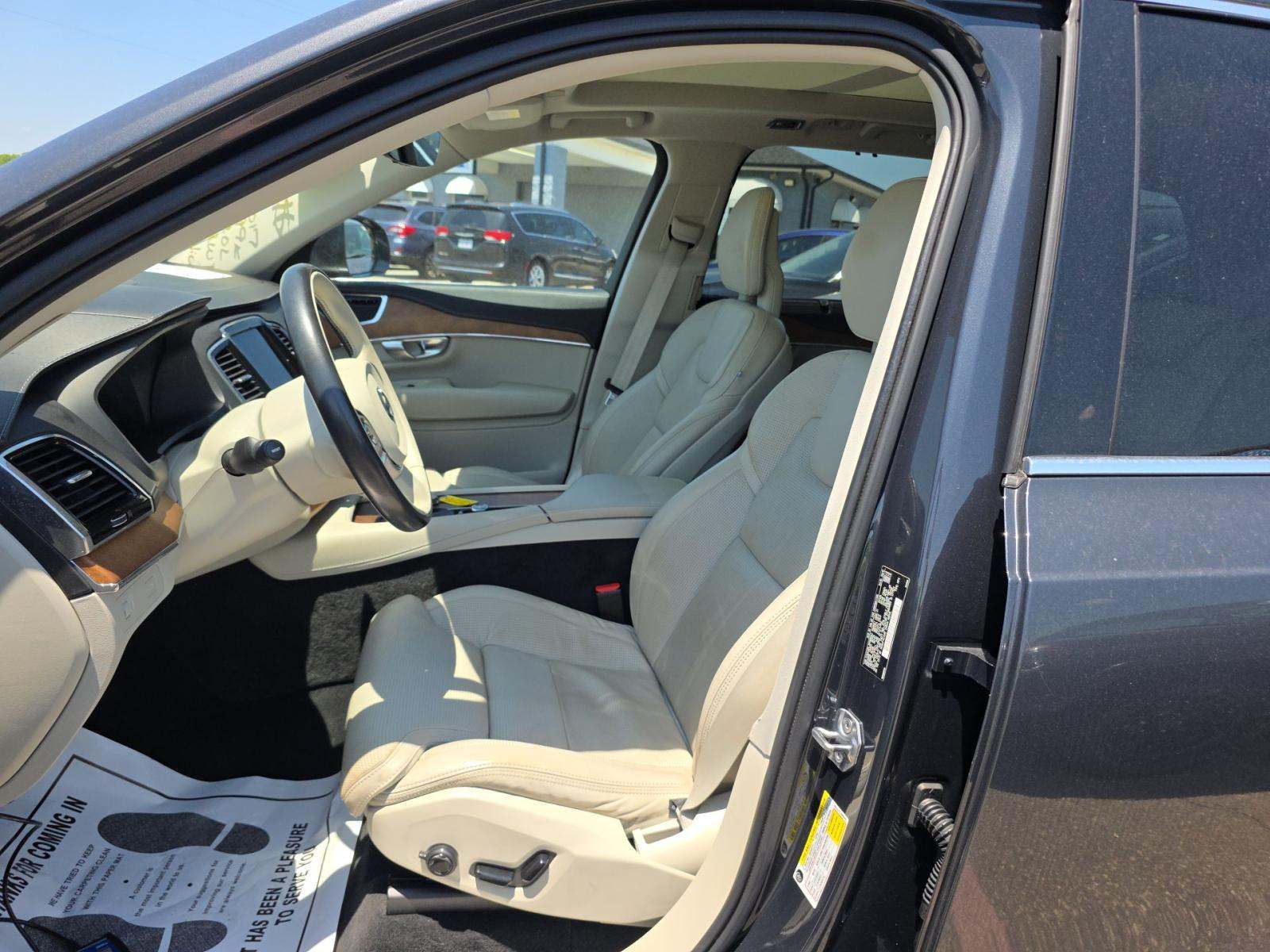 2017 Volvo XC90 T6 Inscription AWD