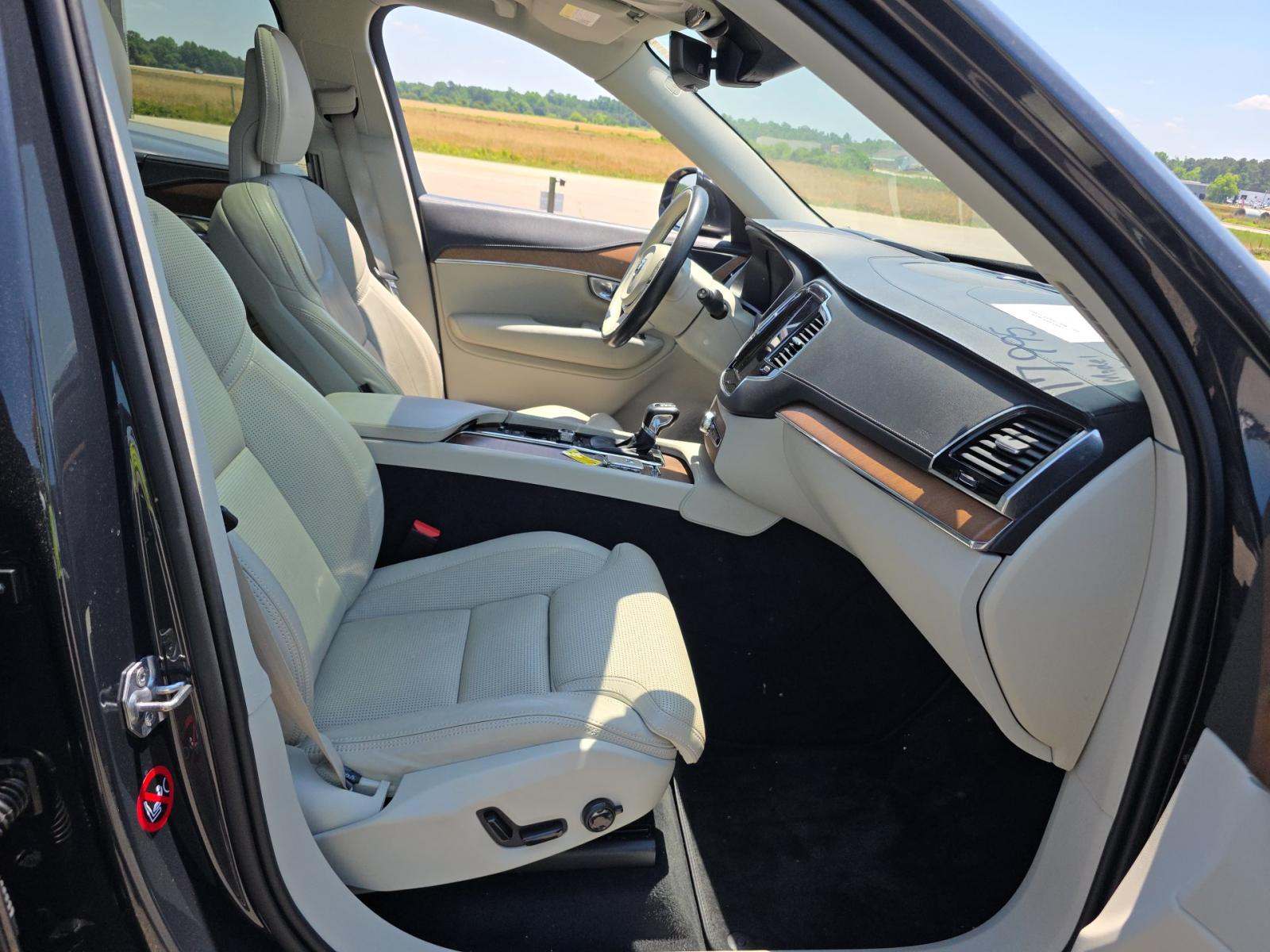 2017 Volvo XC90 T6 Inscription AWD