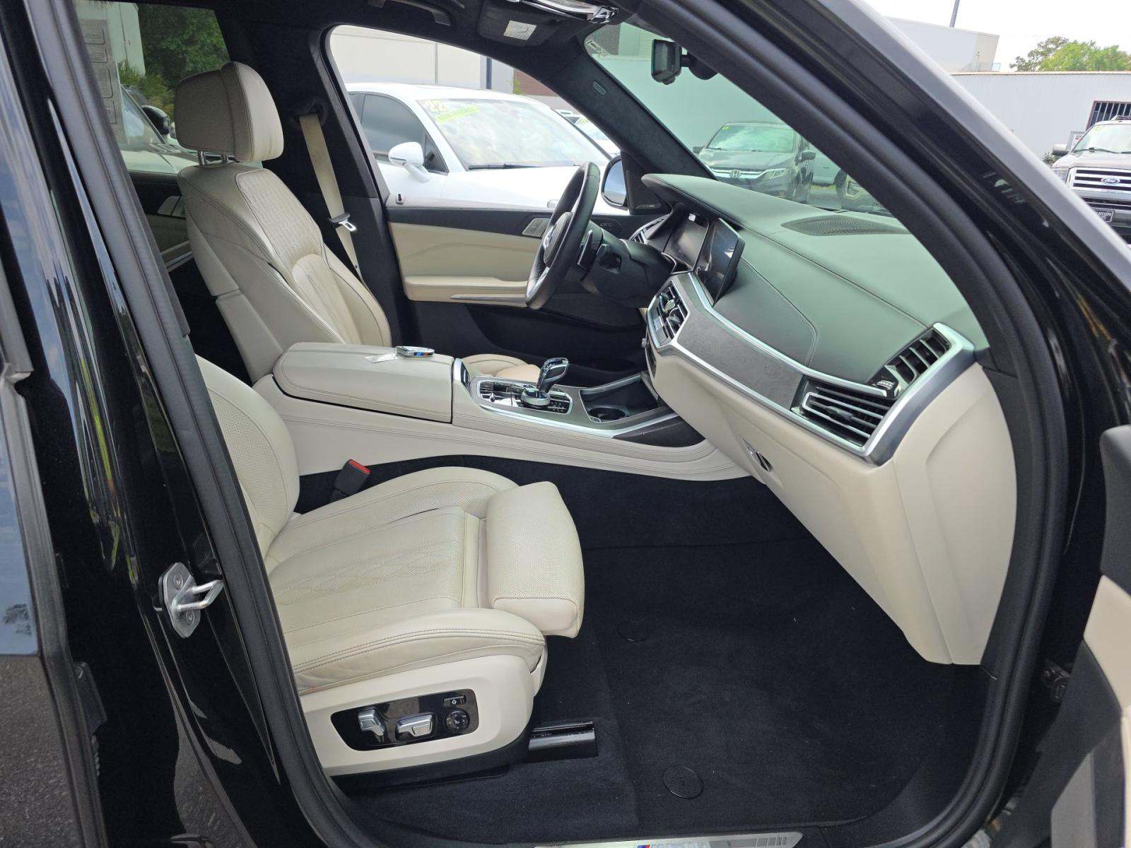 2020 BMW X7 M50i AWD
