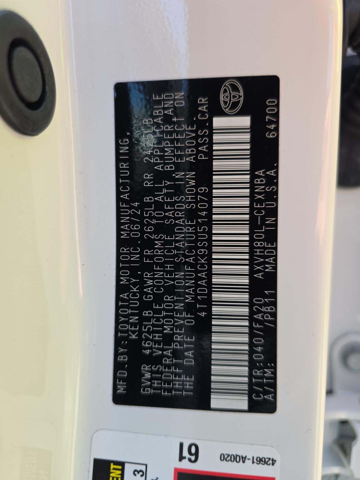 2025 Toyota Camry LE FWD