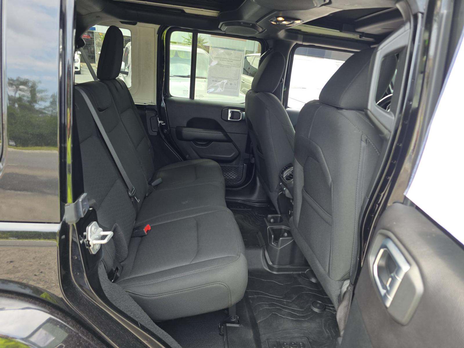 2020 Jeep Wrangler Unlimited Sahara AWD