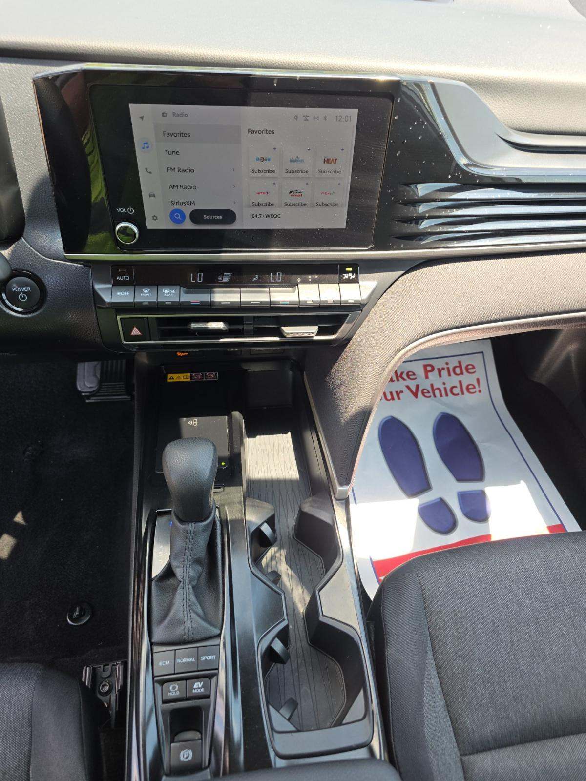 2025 Toyota Camry LE FWD