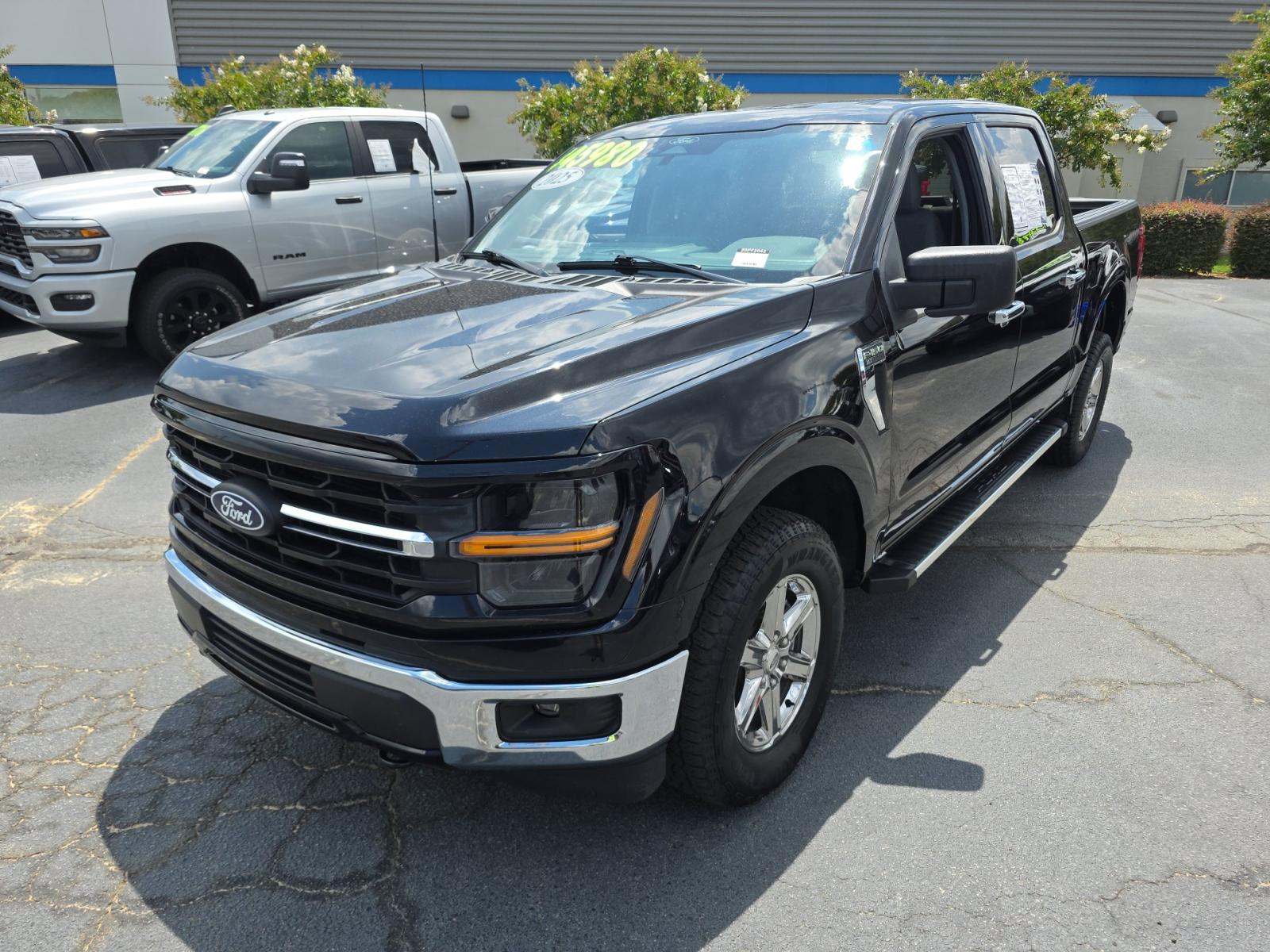 2025 Ford F-150 XLT AWD