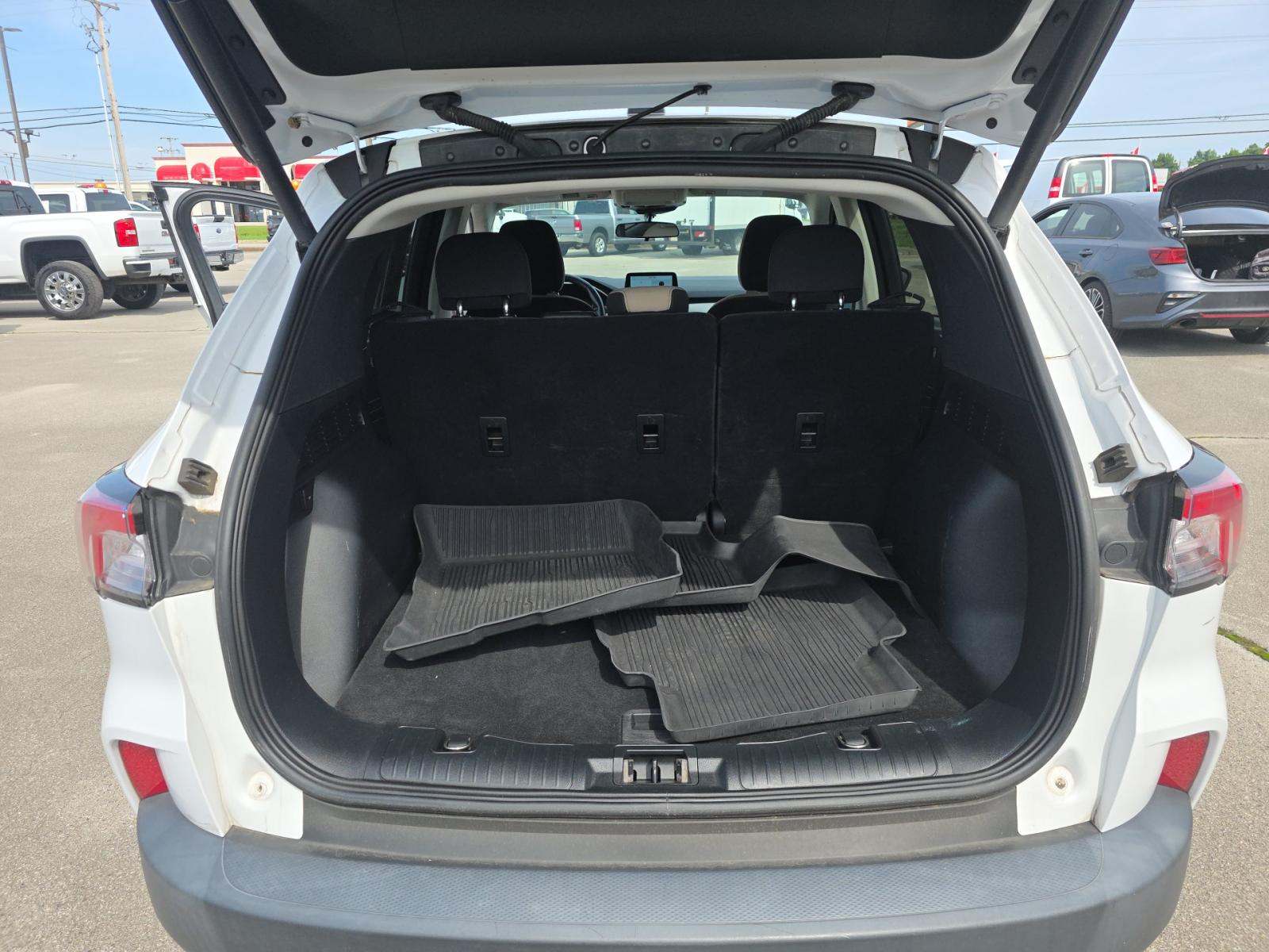 FORD ESCAPE - 10