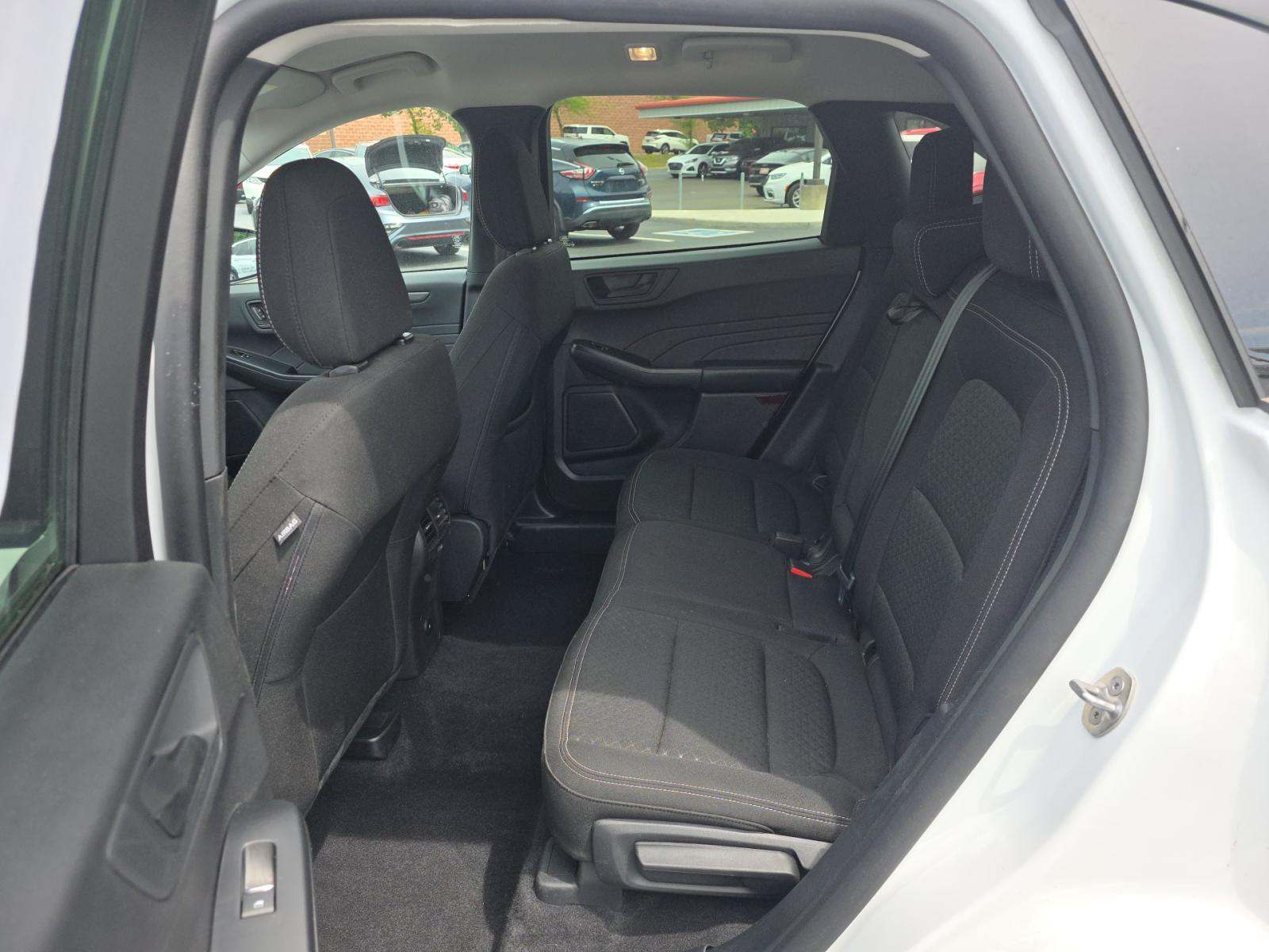 FORD ESCAPE - 9