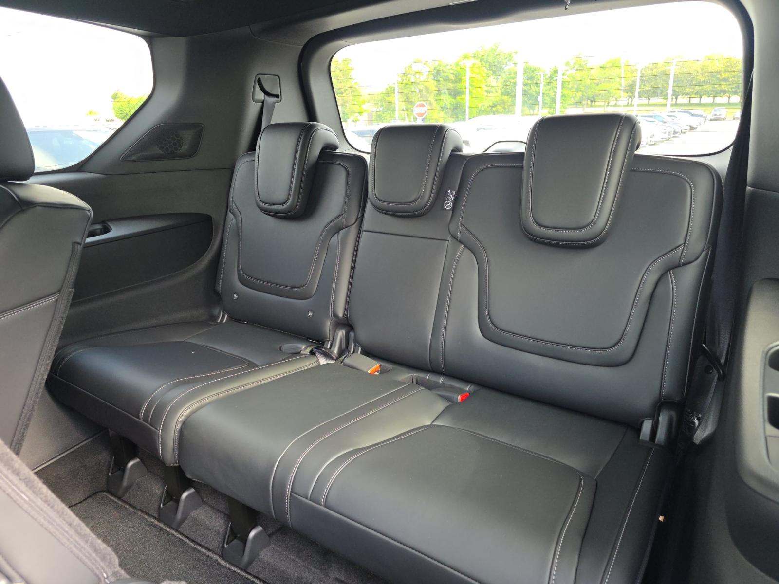 NISSAN ARMADA - 10