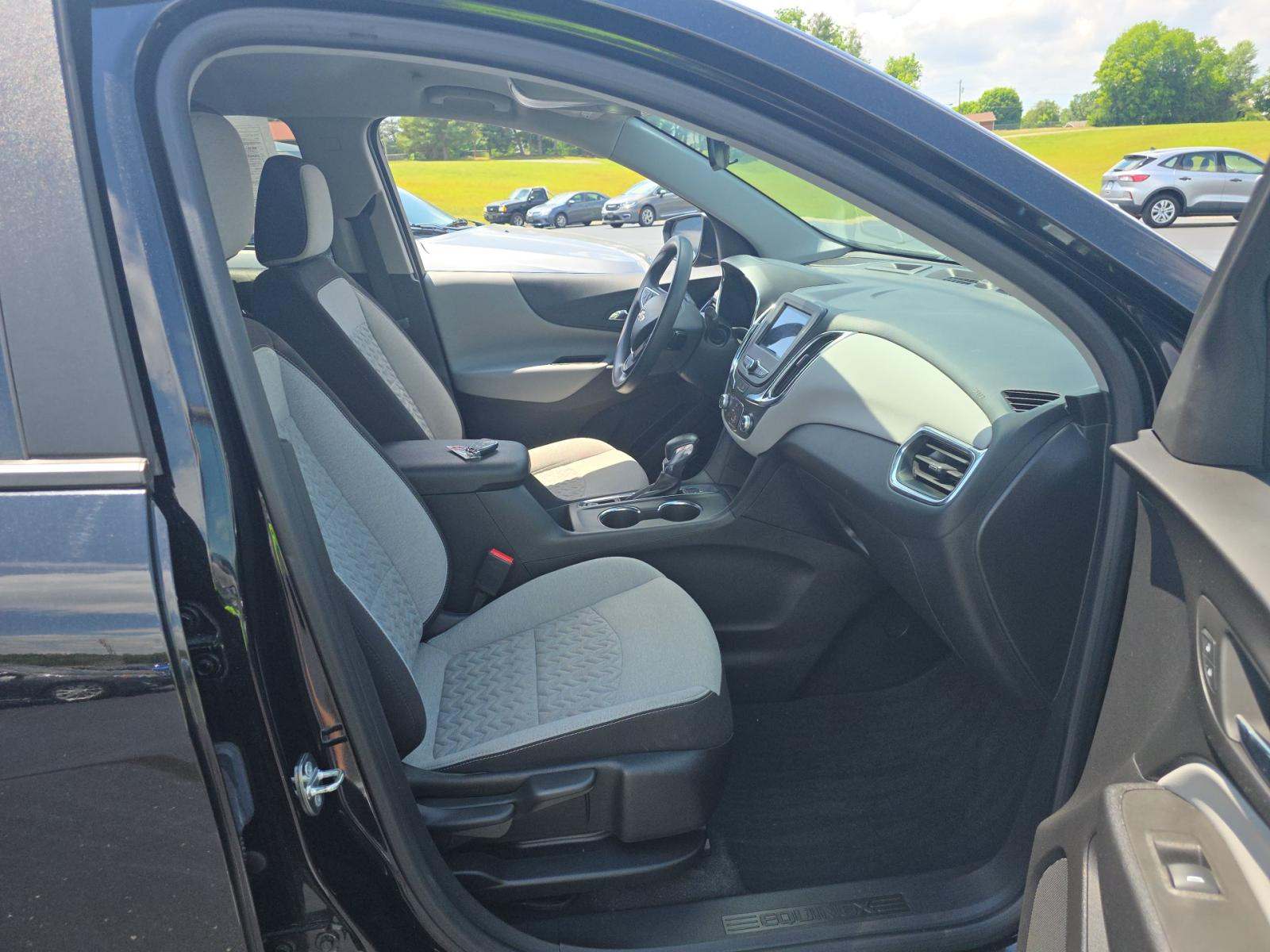 2023 Chevrolet Equinox LS FWD