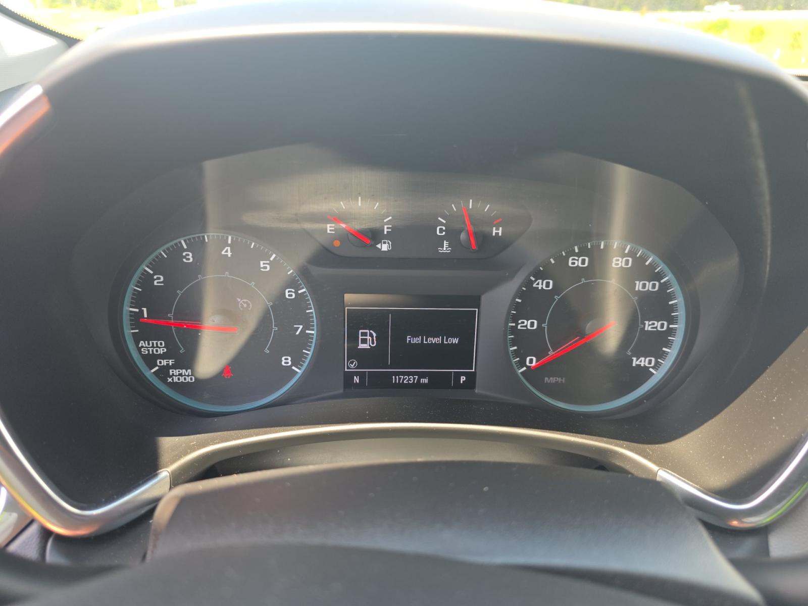 2023 Chevrolet Equinox LS FWD