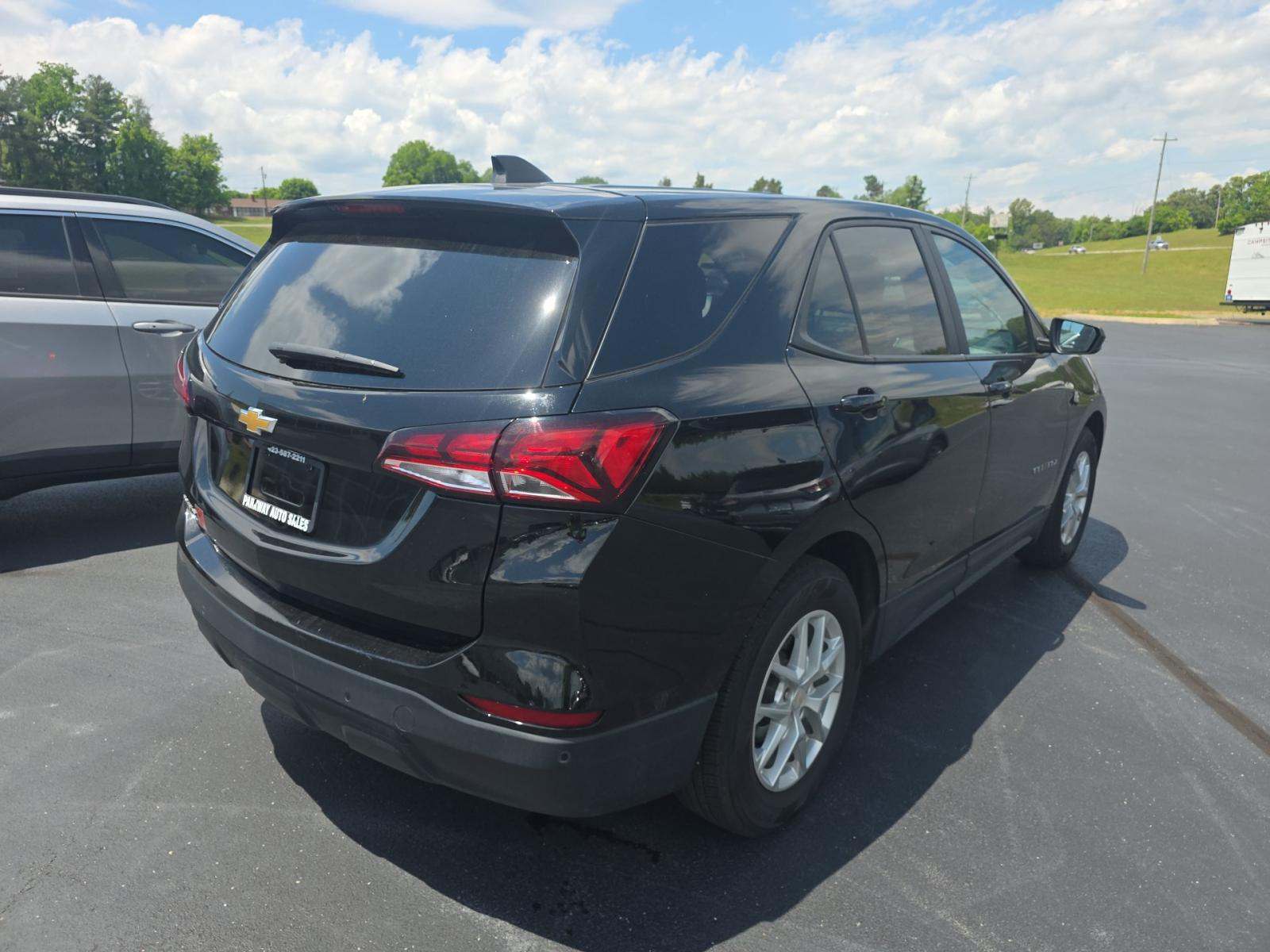2023 Chevrolet Equinox LS FWD