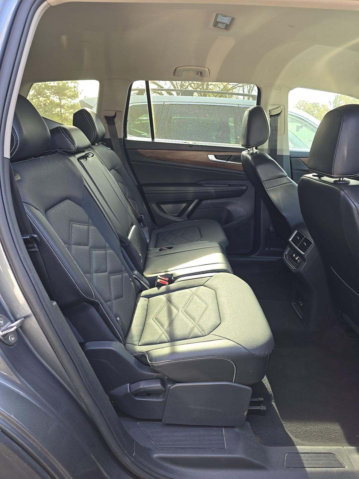 2024 Volkswagen Atlas 2.0T SE AWD