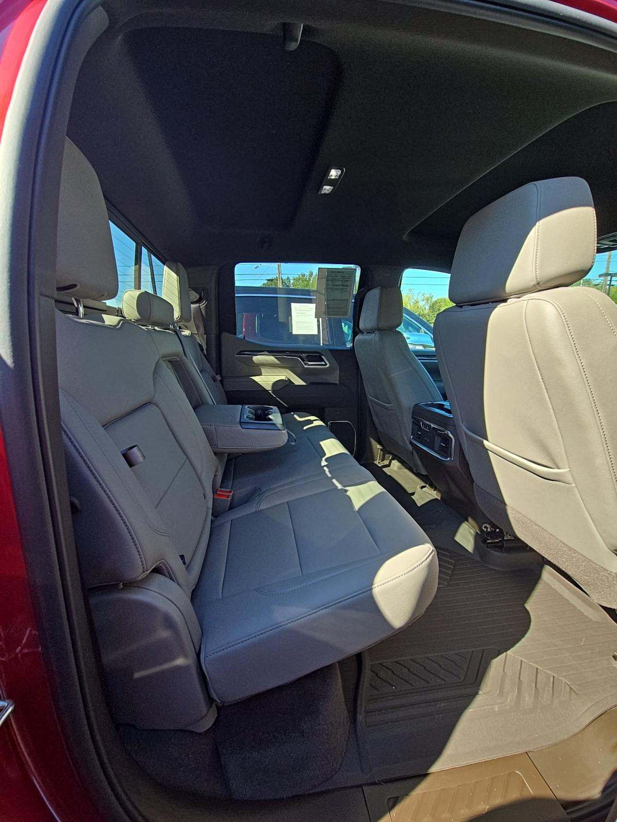 2025 Chevrolet Silverado 1500 LTZ AWD