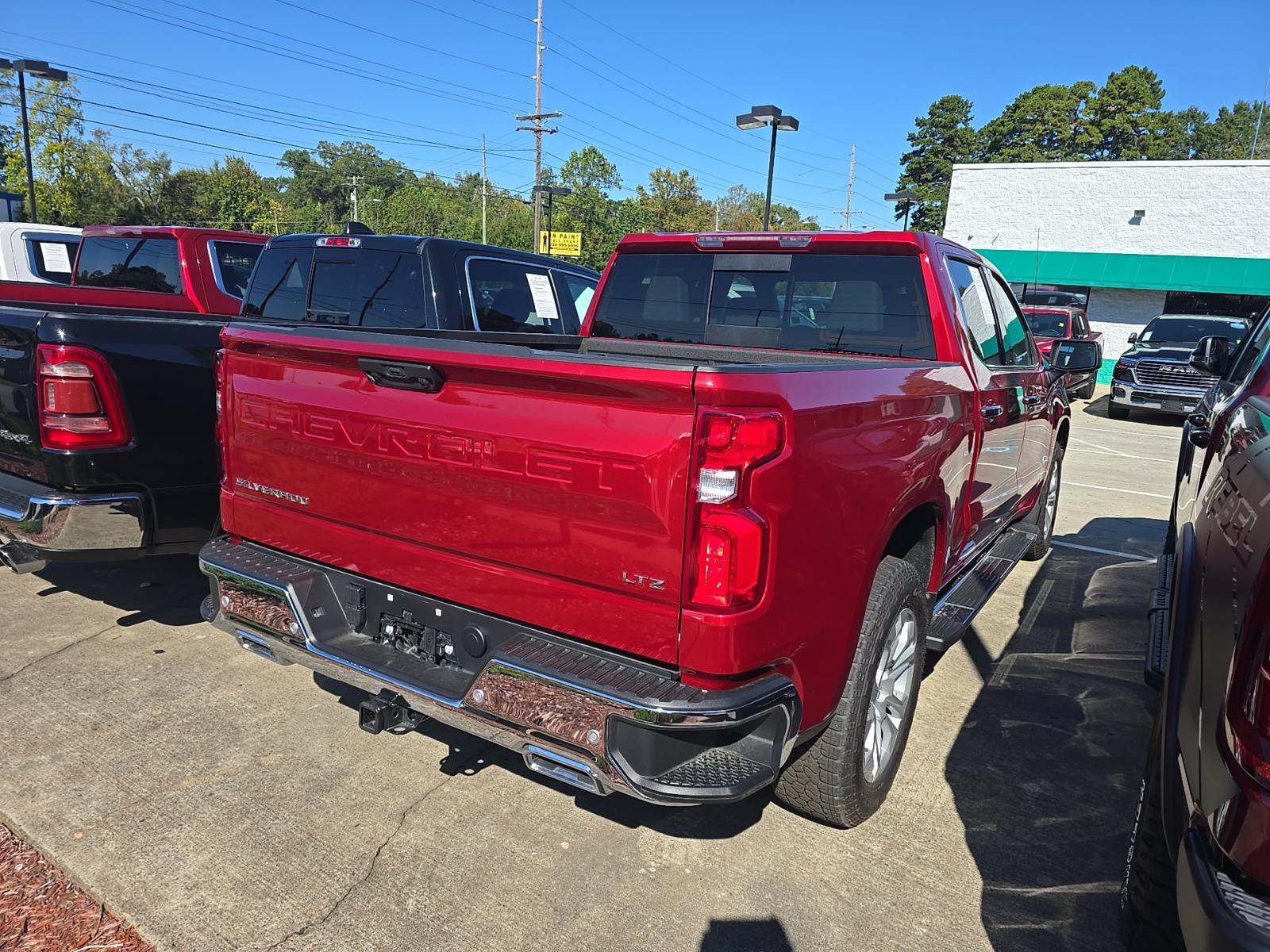 2025 Chevrolet Silverado 1500 LTZ AWD