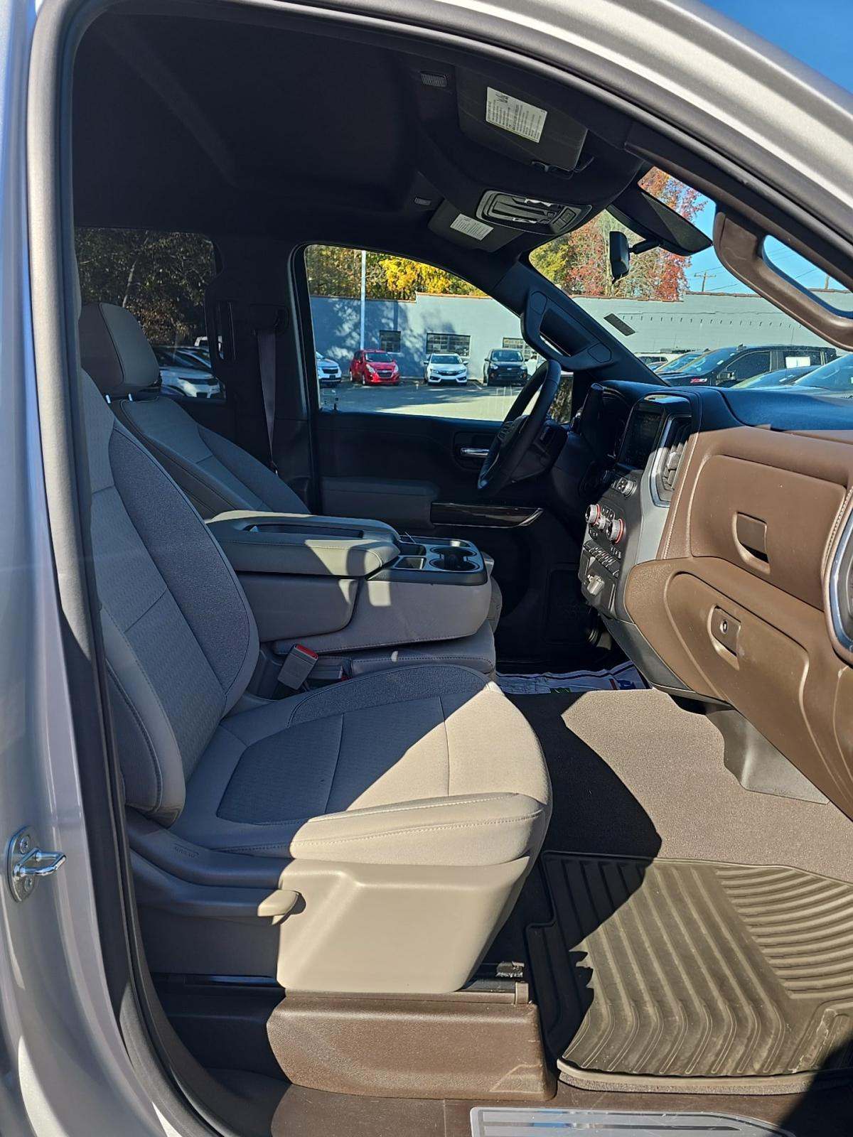 2022 Chevrolet Silverado 1500 RST AWD