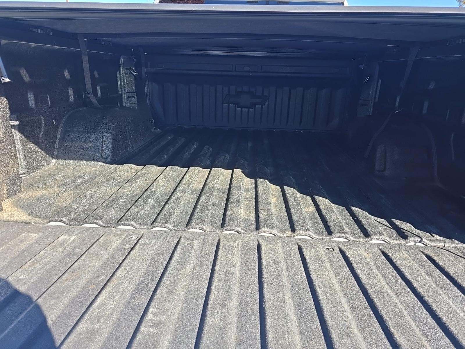 2022 Chevrolet Silverado 1500 RST AWD