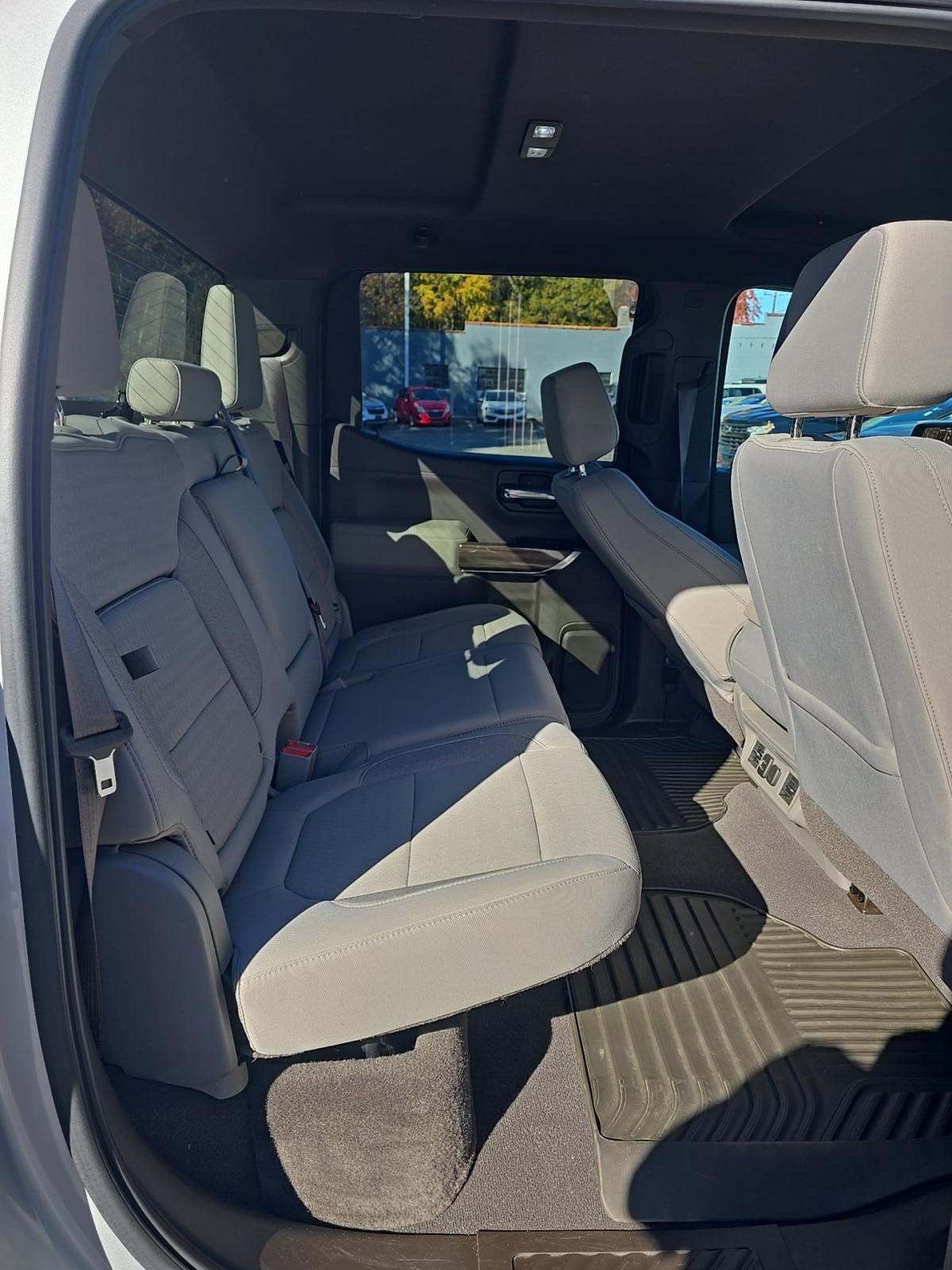 2022 Chevrolet Silverado 1500 RST AWD
