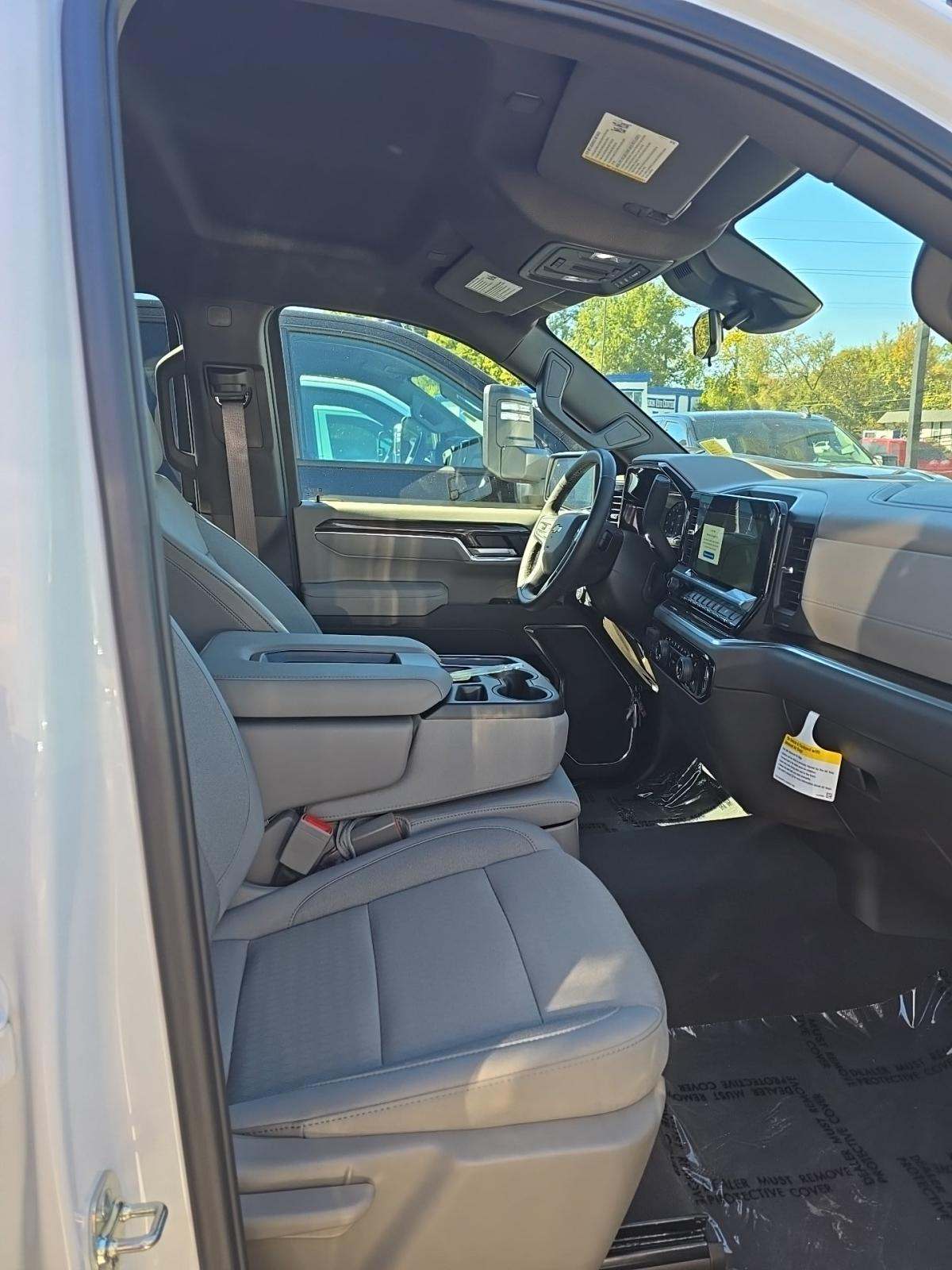 2025 Chevrolet Silverado 1500 LT RWD
