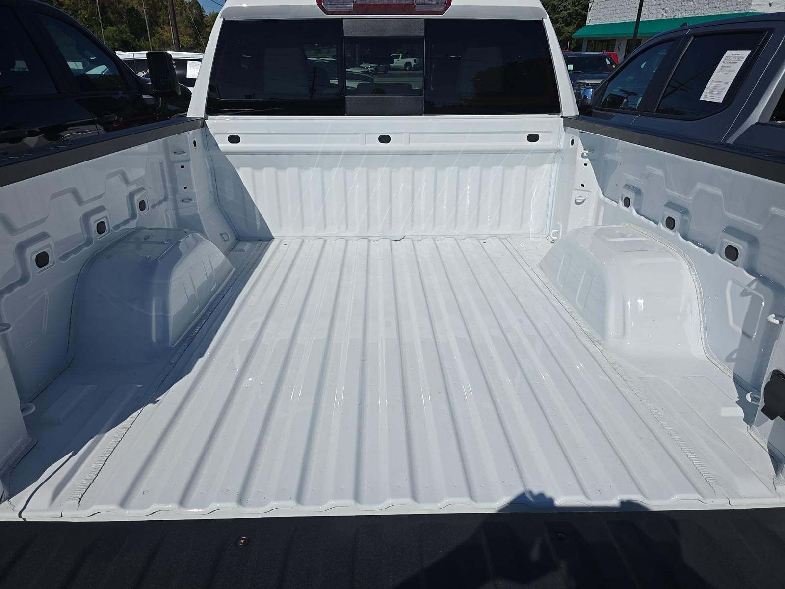 2025 Chevrolet Silverado 1500 LT RWD