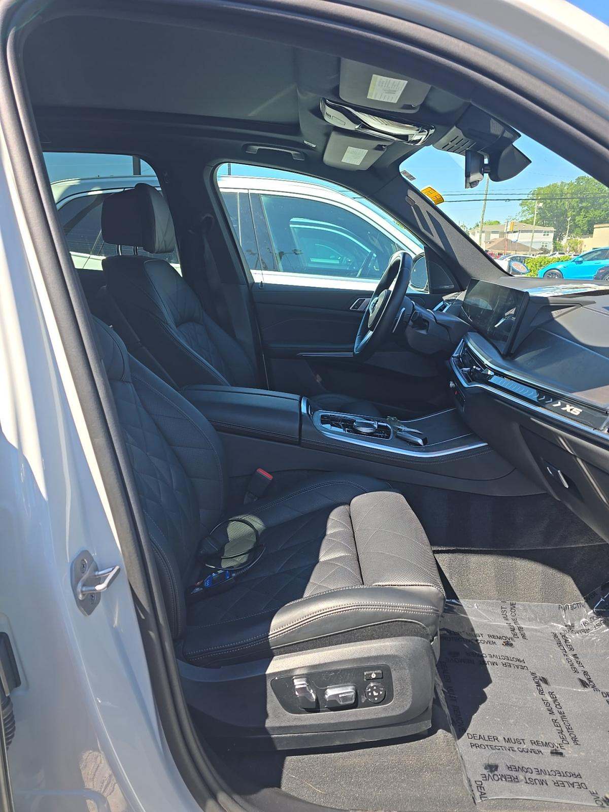 2025 BMW X5 xDrive40i AWD
