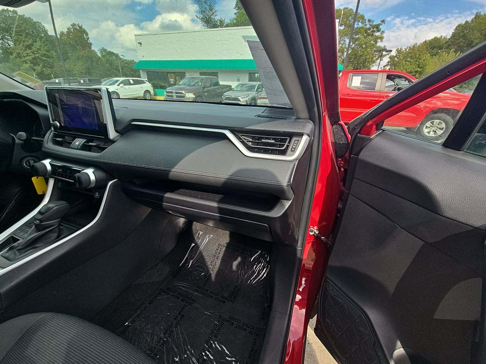 2024 Toyota RAV4 LE AWD