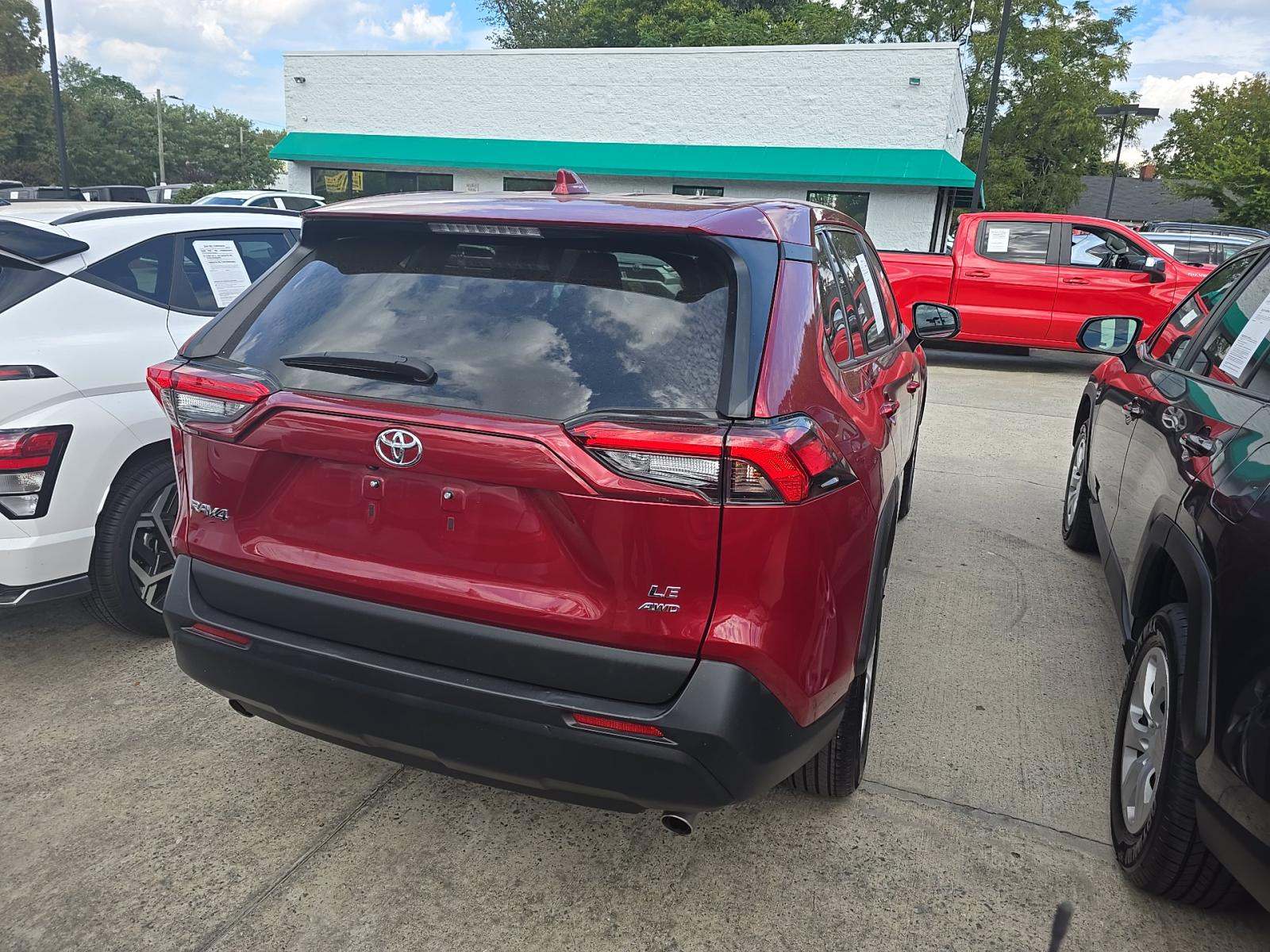 2024 Toyota RAV4 LE AWD