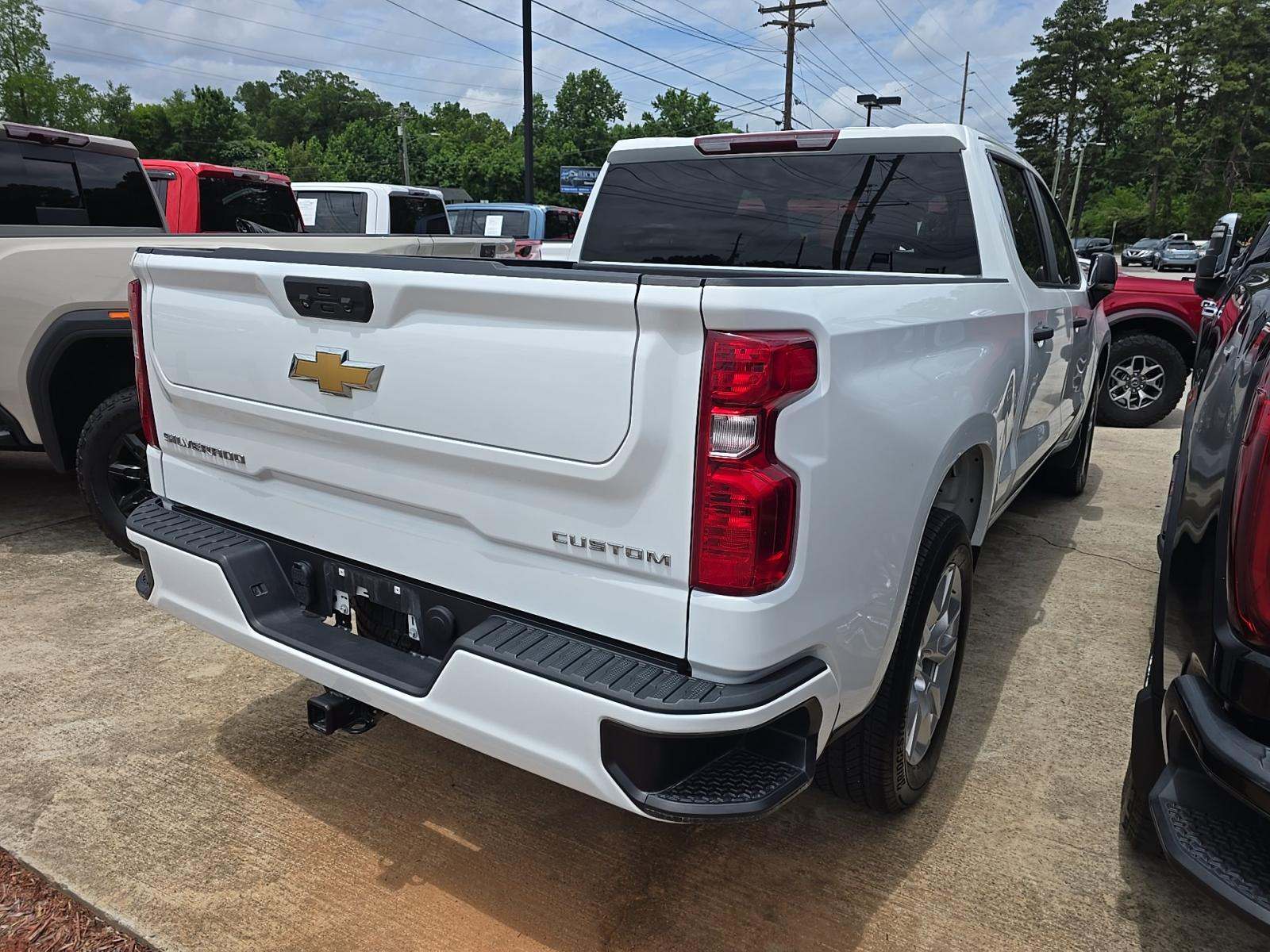 2023 Chevrolet Silverado 1500 Custom RWD
