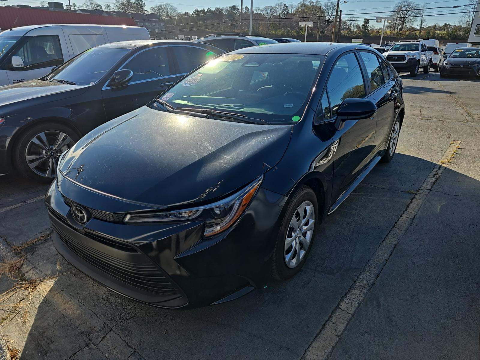 2025 Toyota Corolla LE FWD