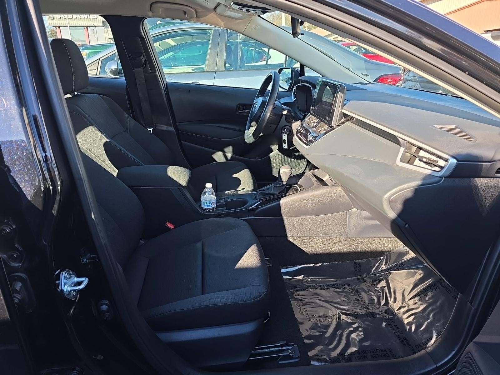 2025 Toyota Corolla LE FWD