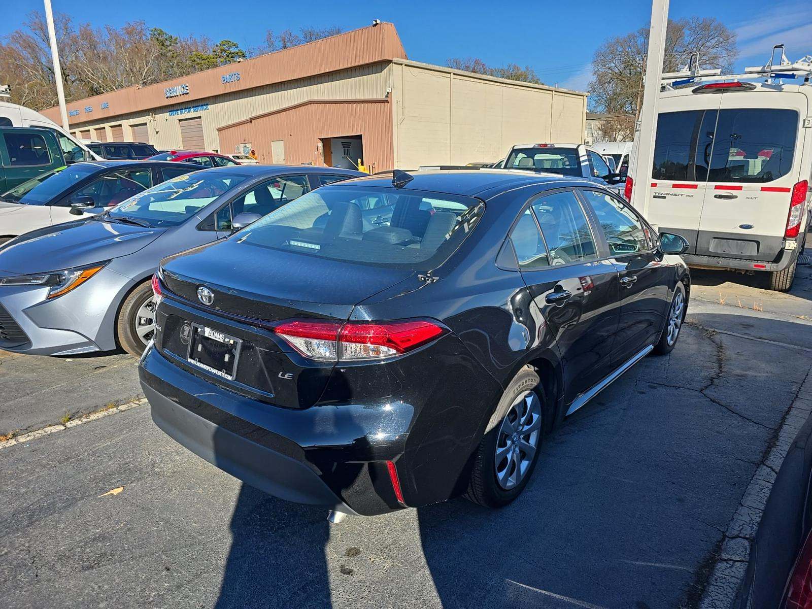 2025 Toyota Corolla LE FWD