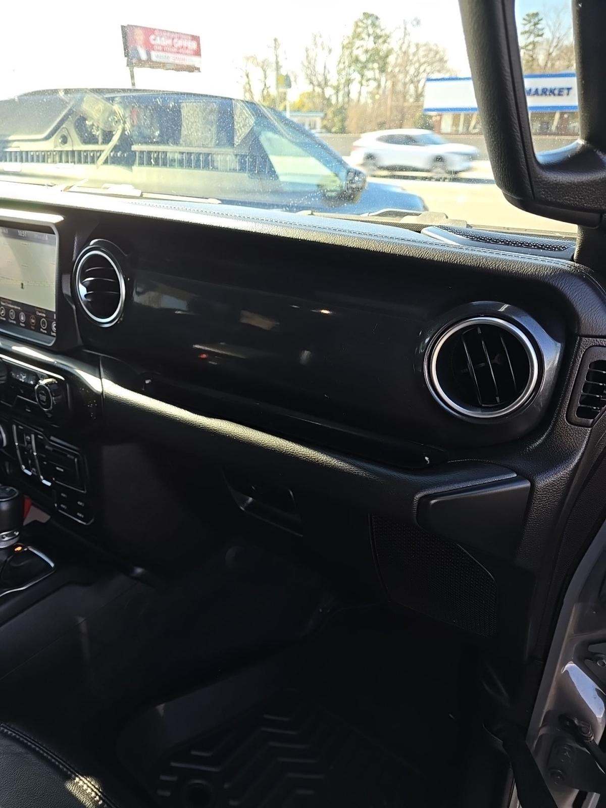 2023 Jeep Wrangler Sahara Altitude AWD