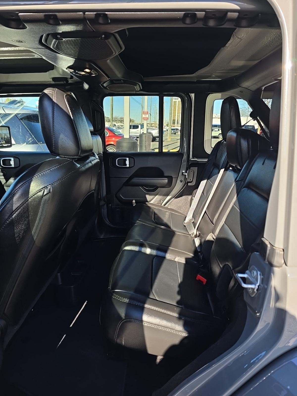 2023 Jeep Wrangler Sahara Altitude AWD