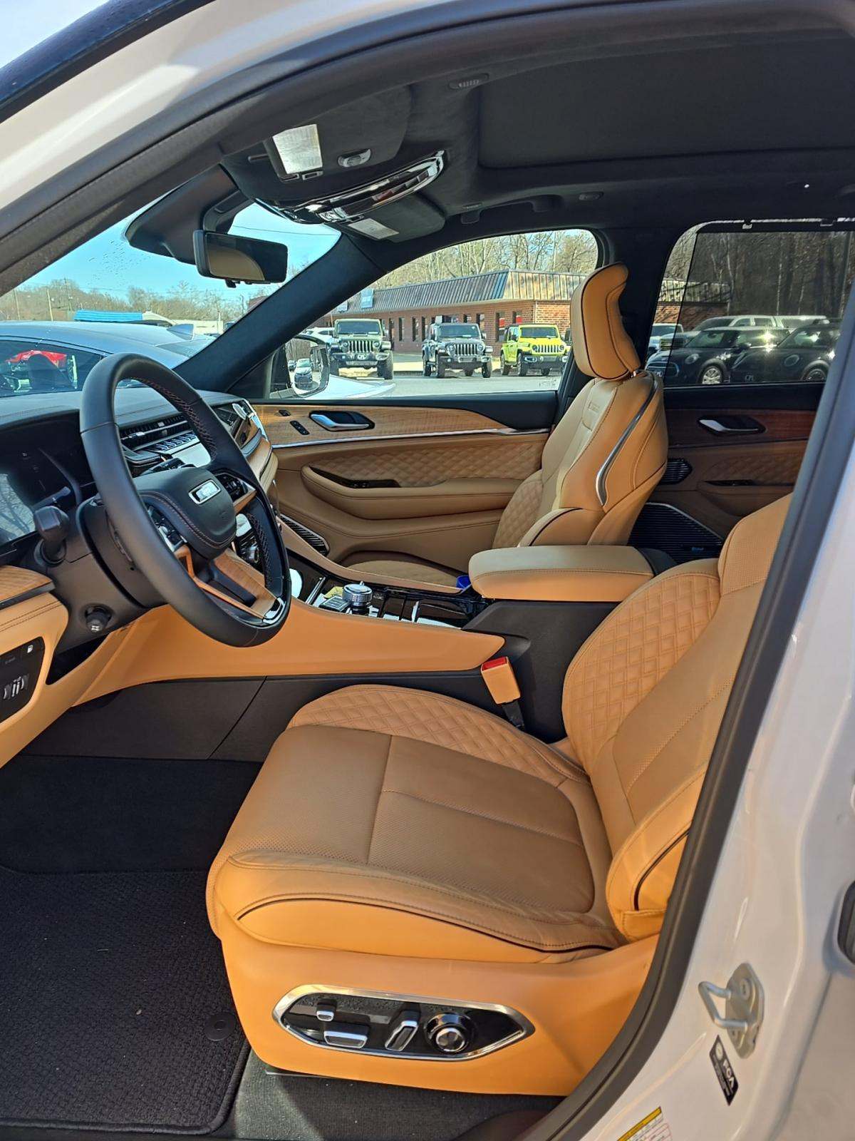 2023 Jeep Grand Cherokee 4xe Summit Reserve AWD