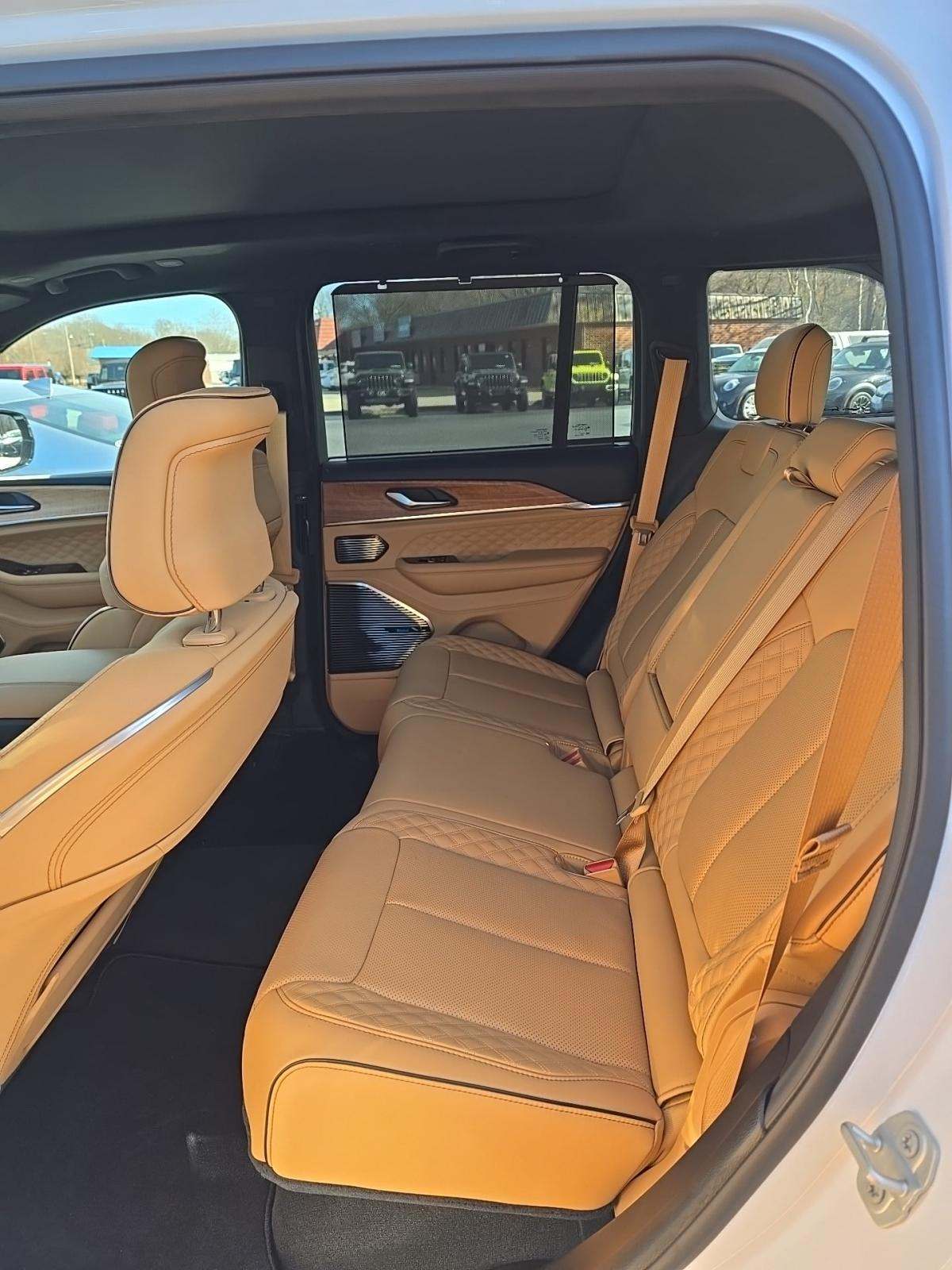 2023 Jeep Grand Cherokee 4xe Summit Reserve AWD