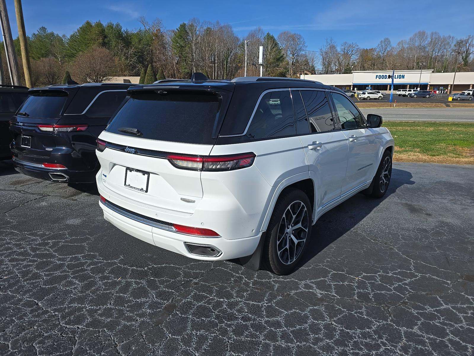 2023 Jeep Grand Cherokee 4xe Summit Reserve AWD